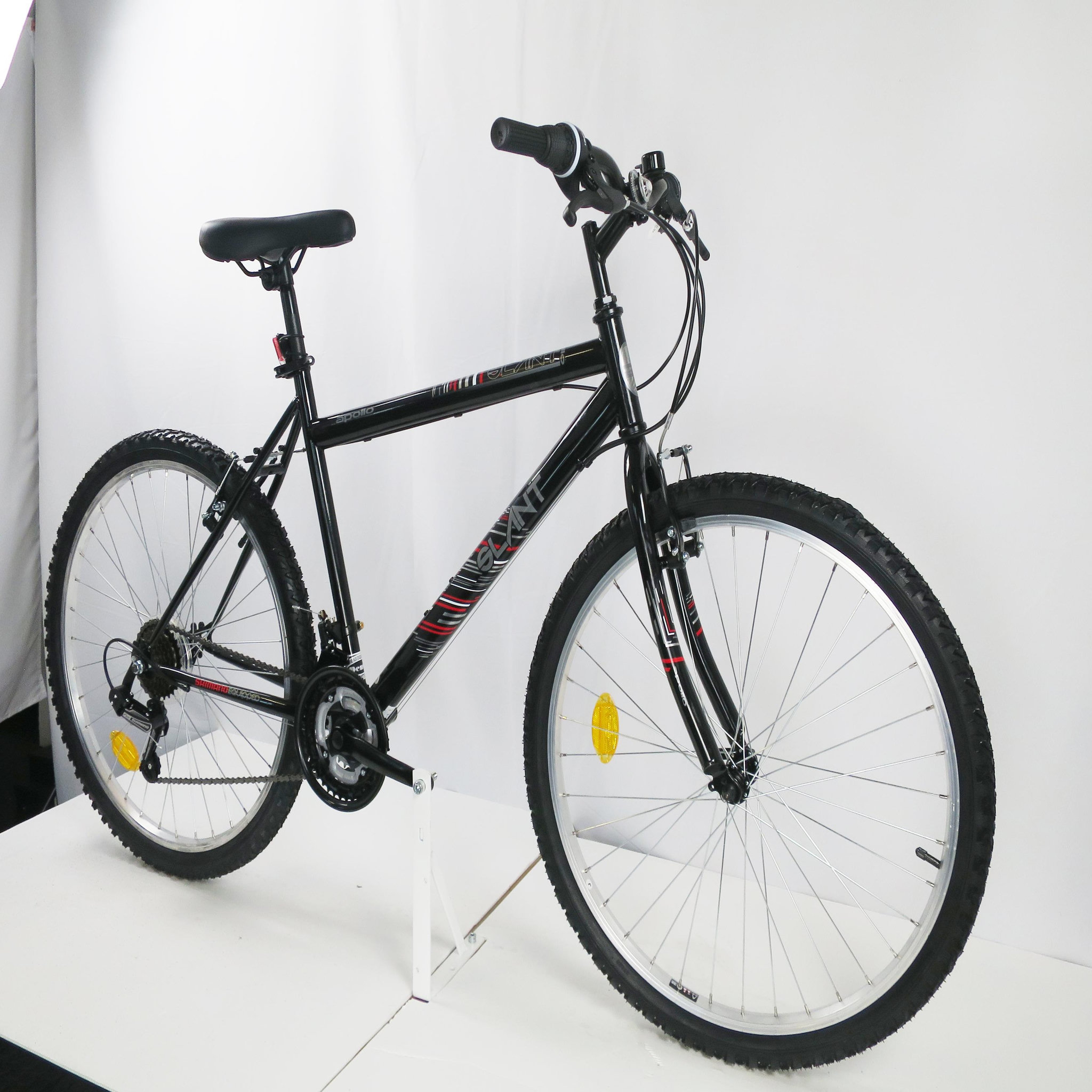 Voir la diapositive 2 : Vélo VTT 26'' Rigide Homme Acier  Slant / Apollo  - 18 vitesses - Shimano TY21 - Fourche Rigide - Freins V-brake et Poignées Microshift