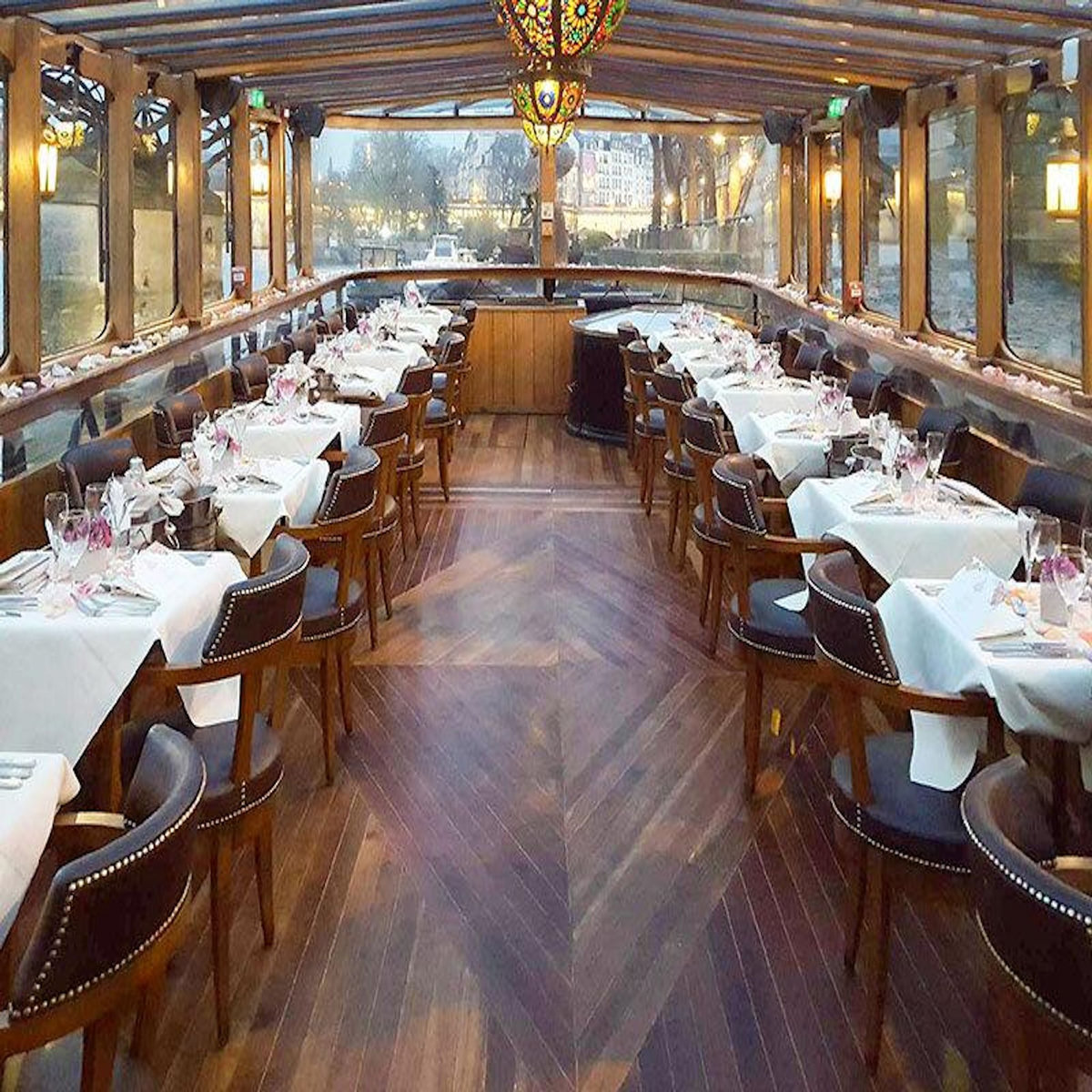 Smartbox Croisière de 2h sur la Seine avec dîner gastronomique, vin et champagne - Coffret Cadeau Gastronomie