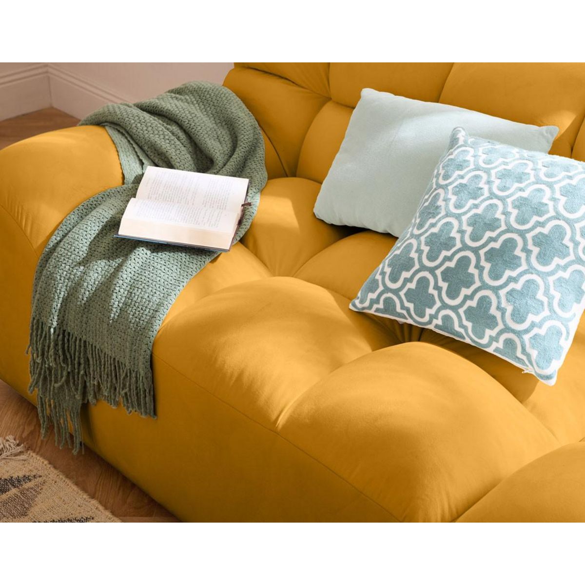 LISA DESIGN Napoli - canapé droit 4 places - en velours