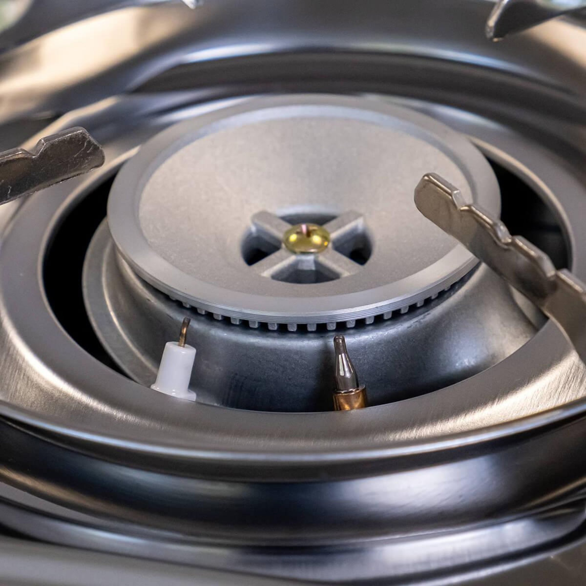 ALPENTECH Réchaud à gaz 2 feux 4400W Thermocouple intégré + 4 cartouches de gaz 250gr ALPEN Camping