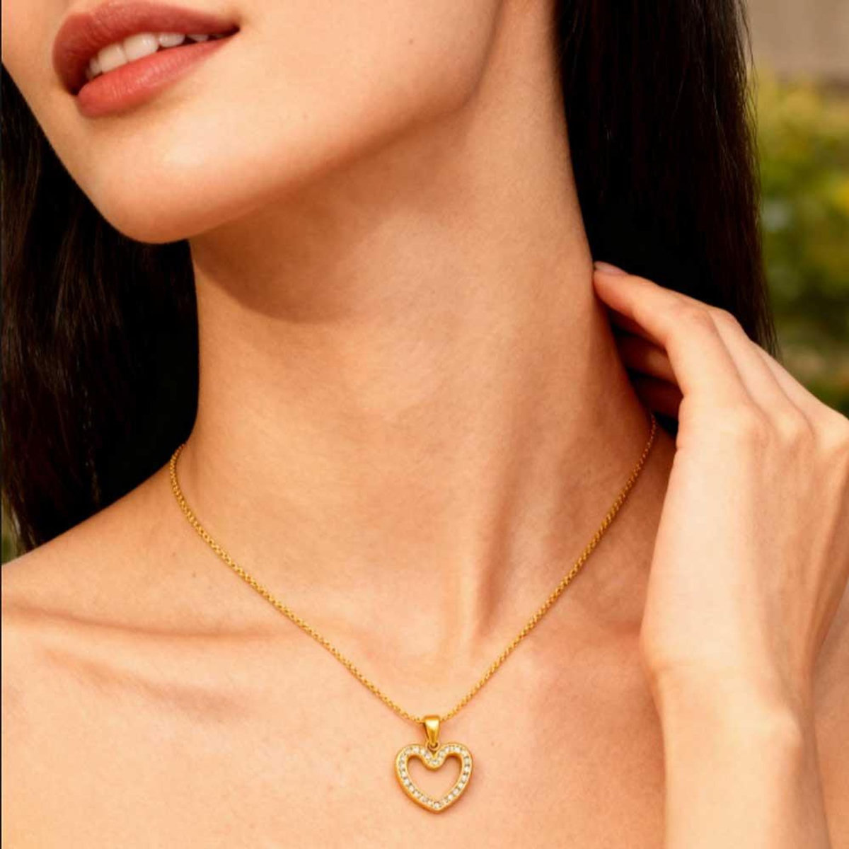L'ATELIER D'AZUR Pendentif Or 18 Carats 750/000 Jaune Sertis de Zirconiums - Motif Coeur - Chaine Dorée Offerte