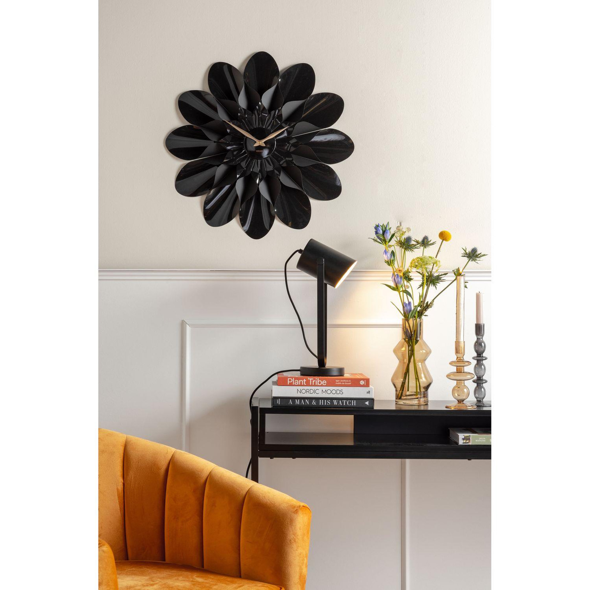 Voir la diapositive 4 : Karlsson Horloge mural Flower