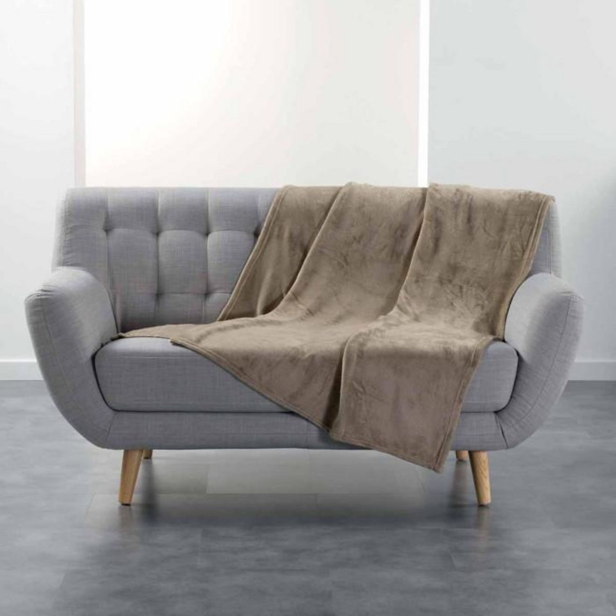 Paris Prix Plaid Uni en Flanelle  Flanou  125x150cm Taupe