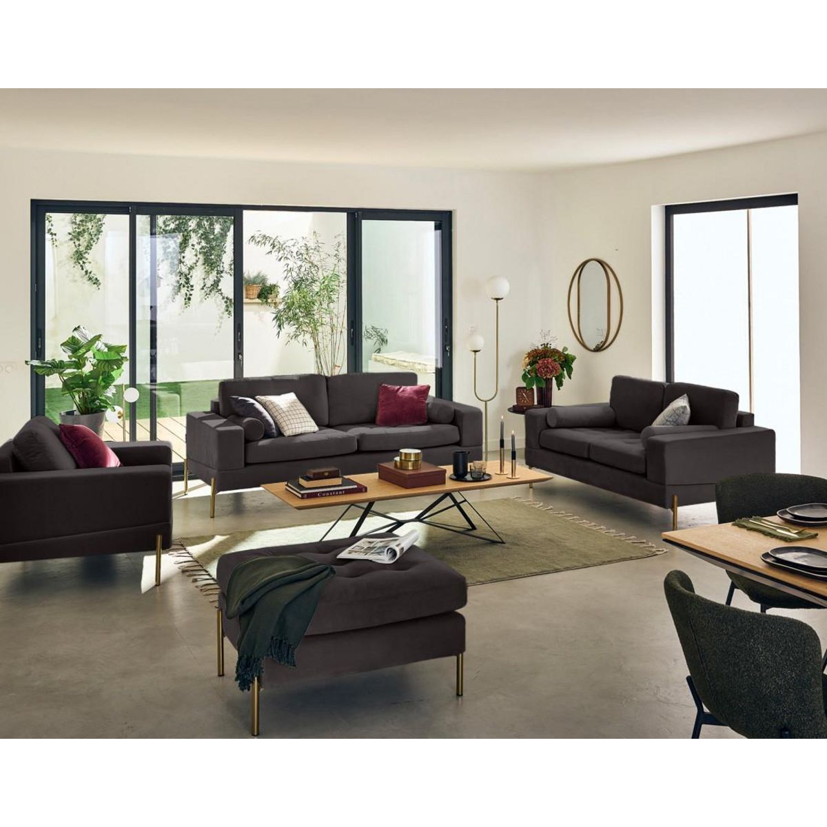 LISA DESIGN Isaure - pouf en velours