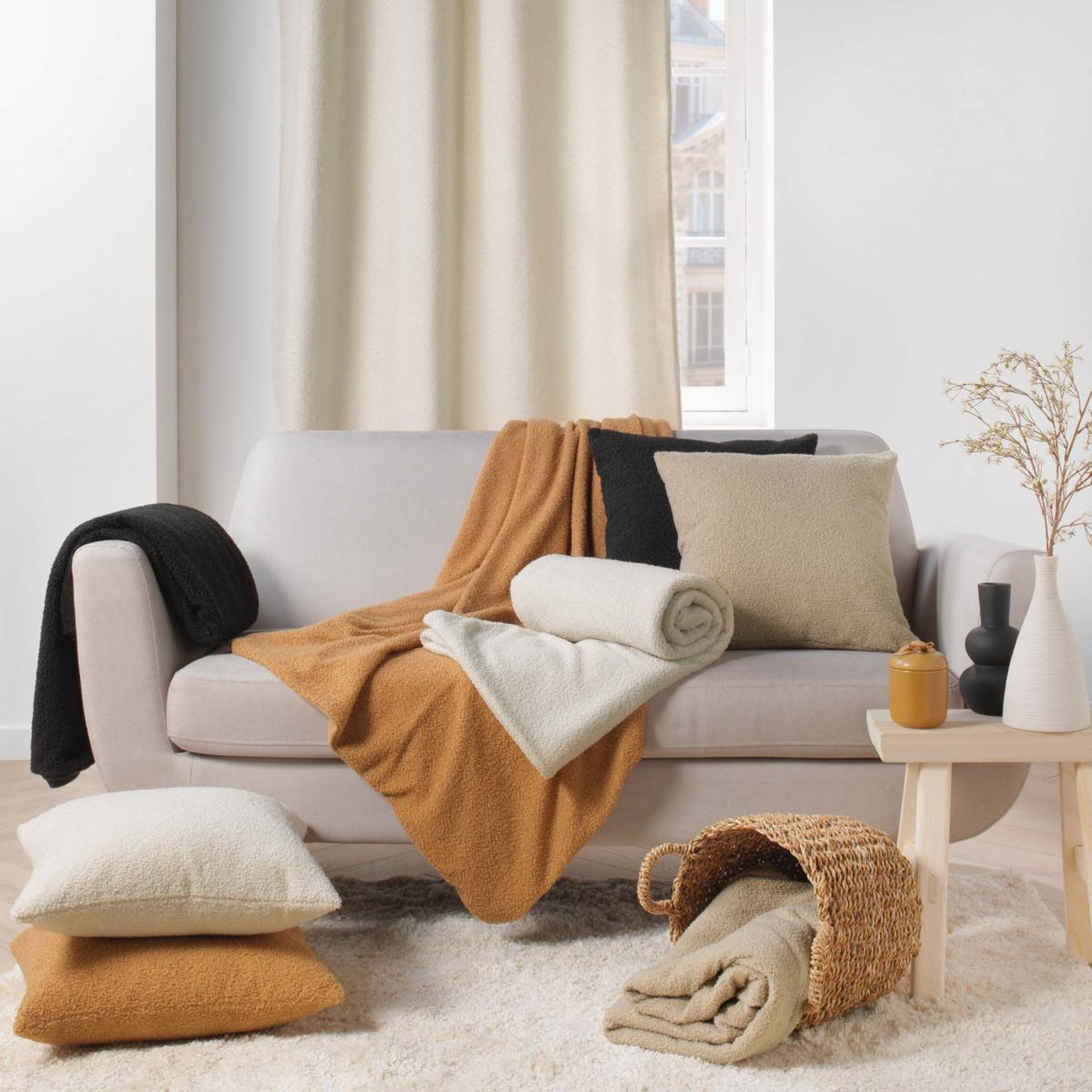 Voir la diapositive 4 : Douceur d'Intérieur Plaid bouclette  wooly  125x150cm beige