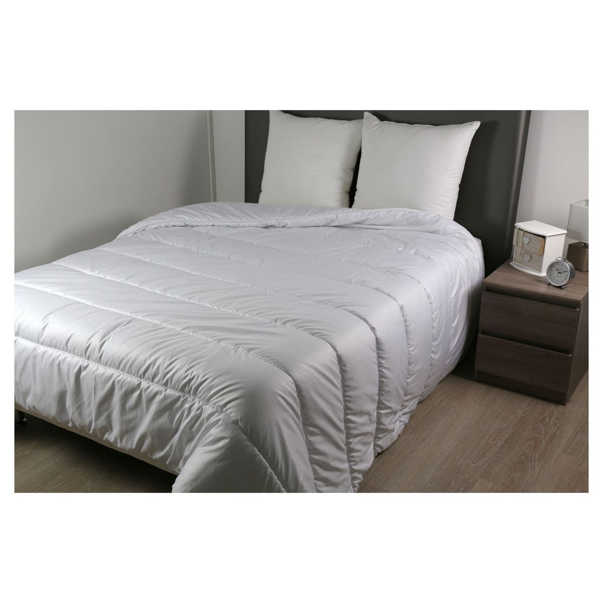 DODO Couette tempérée unie en polyester 300 g/m² TOTAL PROTECT