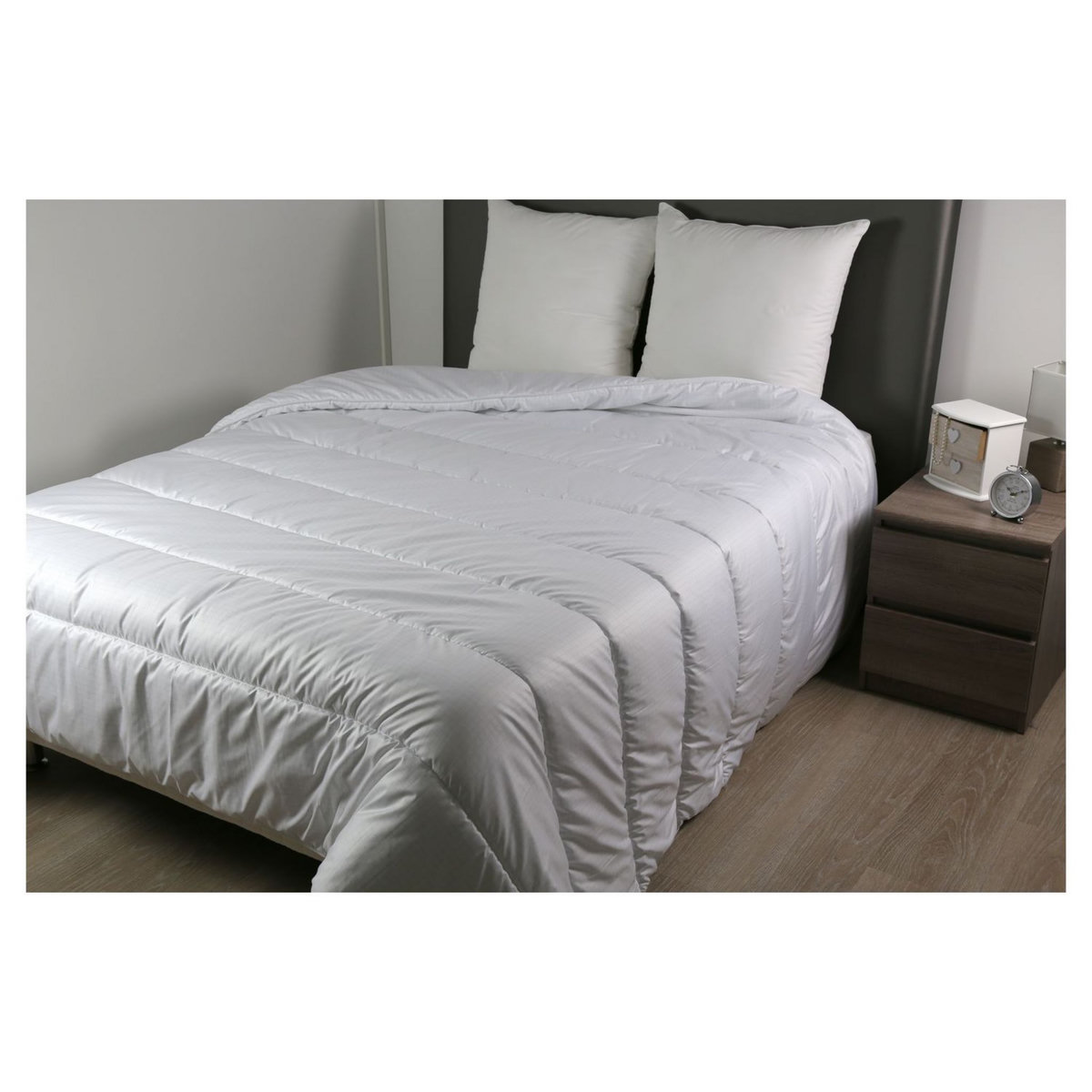 DODO Couette tempérée unie en polyester 300 g/m² TOTAL PROTECT