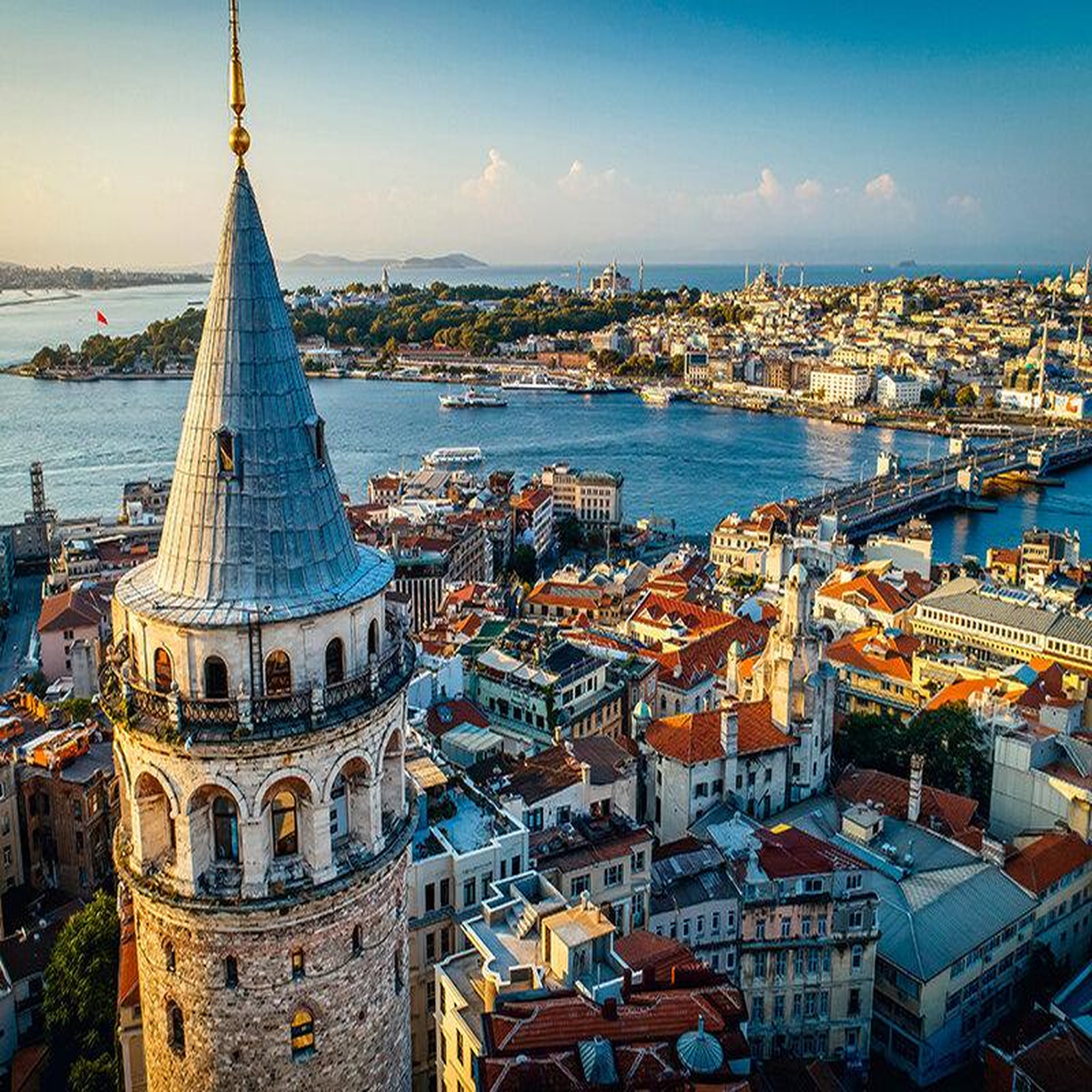 Voir la diapositive 2 : Smartbox 3 jours à istanbul avec excursion en bateau - coffret cadeau séjour