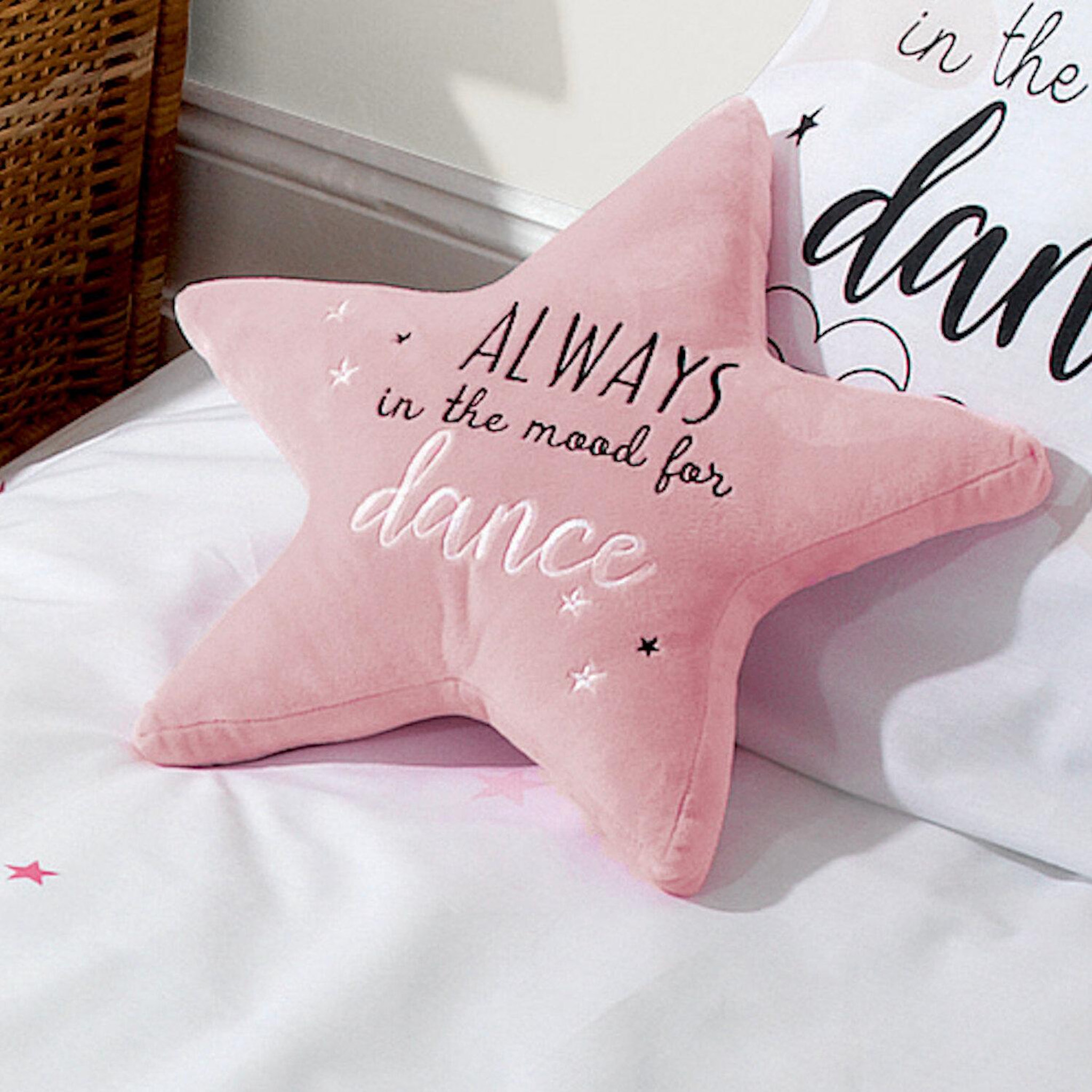 Voir la diapositive 1 : Les Ateliers du Linge Coussin 100%polyester 480g