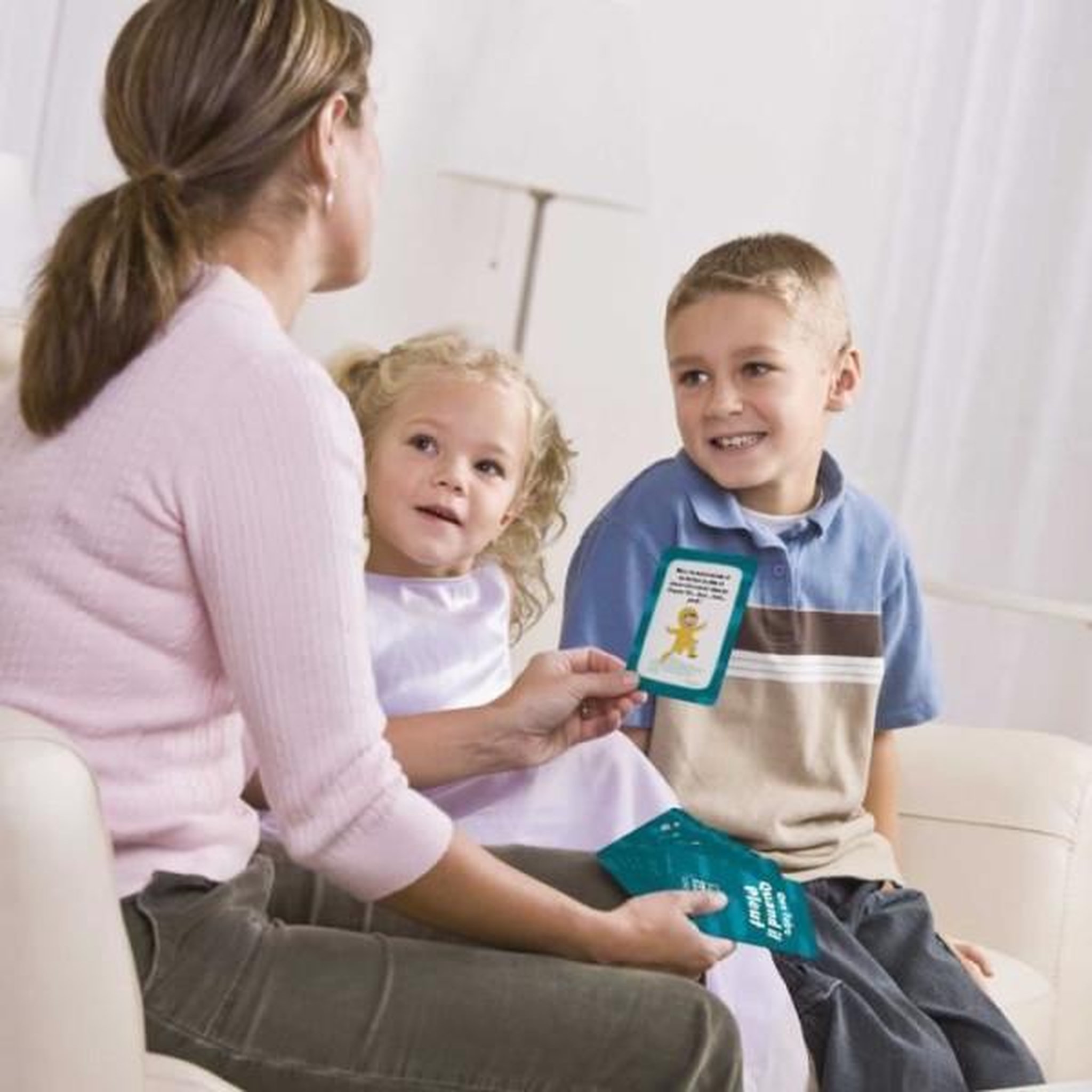 Voir la diapositive 3 : LISCIANI GIOCHI Jeu de cartes S'occuper quand il pleut - Jeu Éducatif - LIFE SKILLS - Cartes illustrées