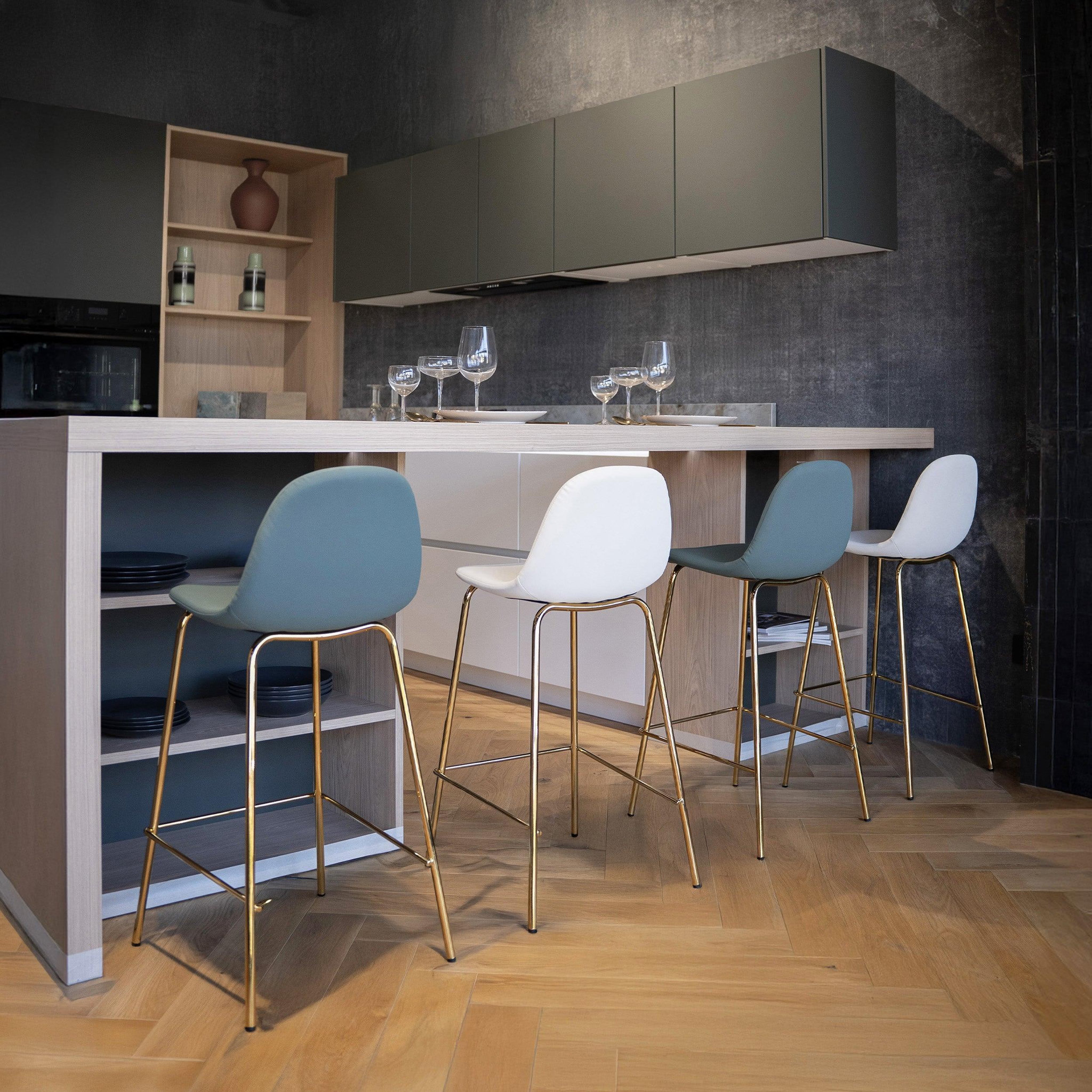 Voir la diapositive 2 : MAISON PAVANE Pack 4 chaises pour îlot central blanches et vertes 65 cm-henrik
