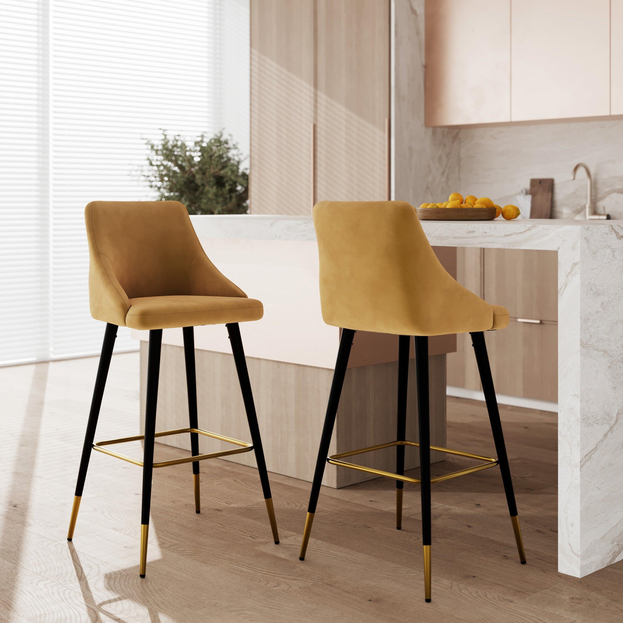 Voir la diapositive 2 : MAISON PAVANE Lot de 2 chaises de bar en velours jaune curry 78 cm-aristote