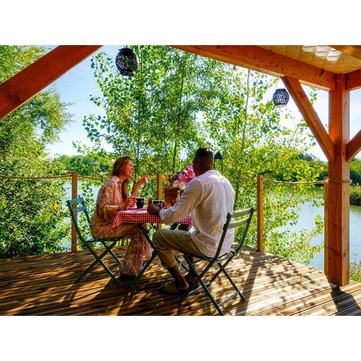 Smartbox 2 jours insolites près de Melun en cabane sur pilotis - Coffret Cadeau Séjour