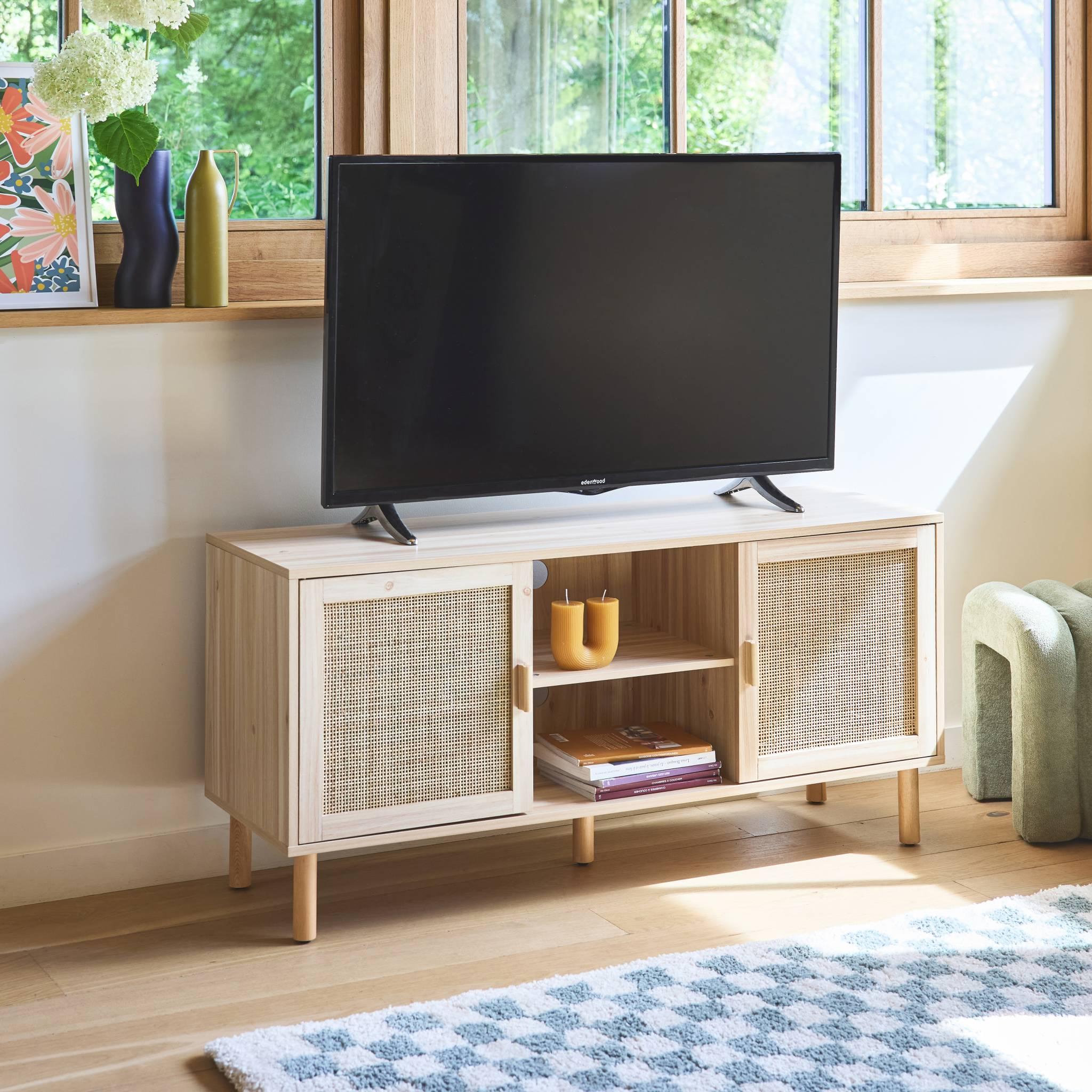 Voir la diapositive 3 : SWEEEK Meuble TV cannage et effet bois. 2 portes et 1 étagère. 120cm