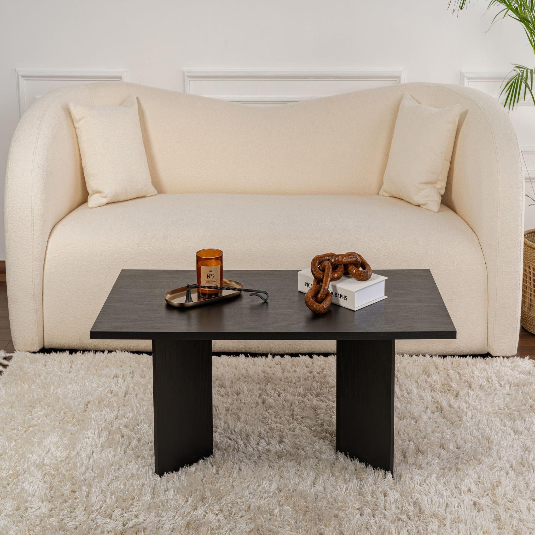 Voir la diapositive 3 : Habitat et Jardin Table basse en bois  sabin  - 60 x 119 x 40 cm - bois noir