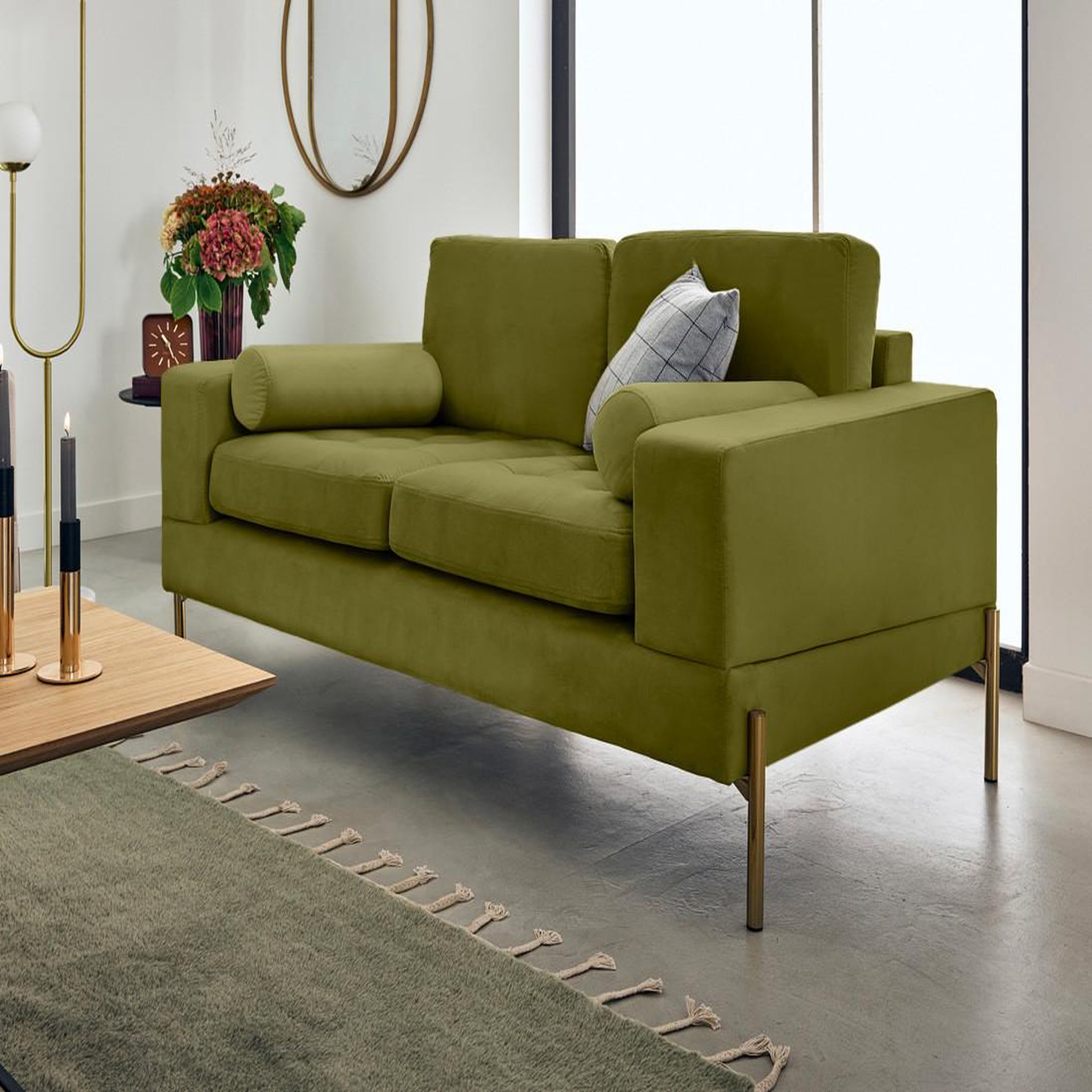 Voir la diapositive 1 : LISA DESIGN Isaure - canapé droit 2 places en velours