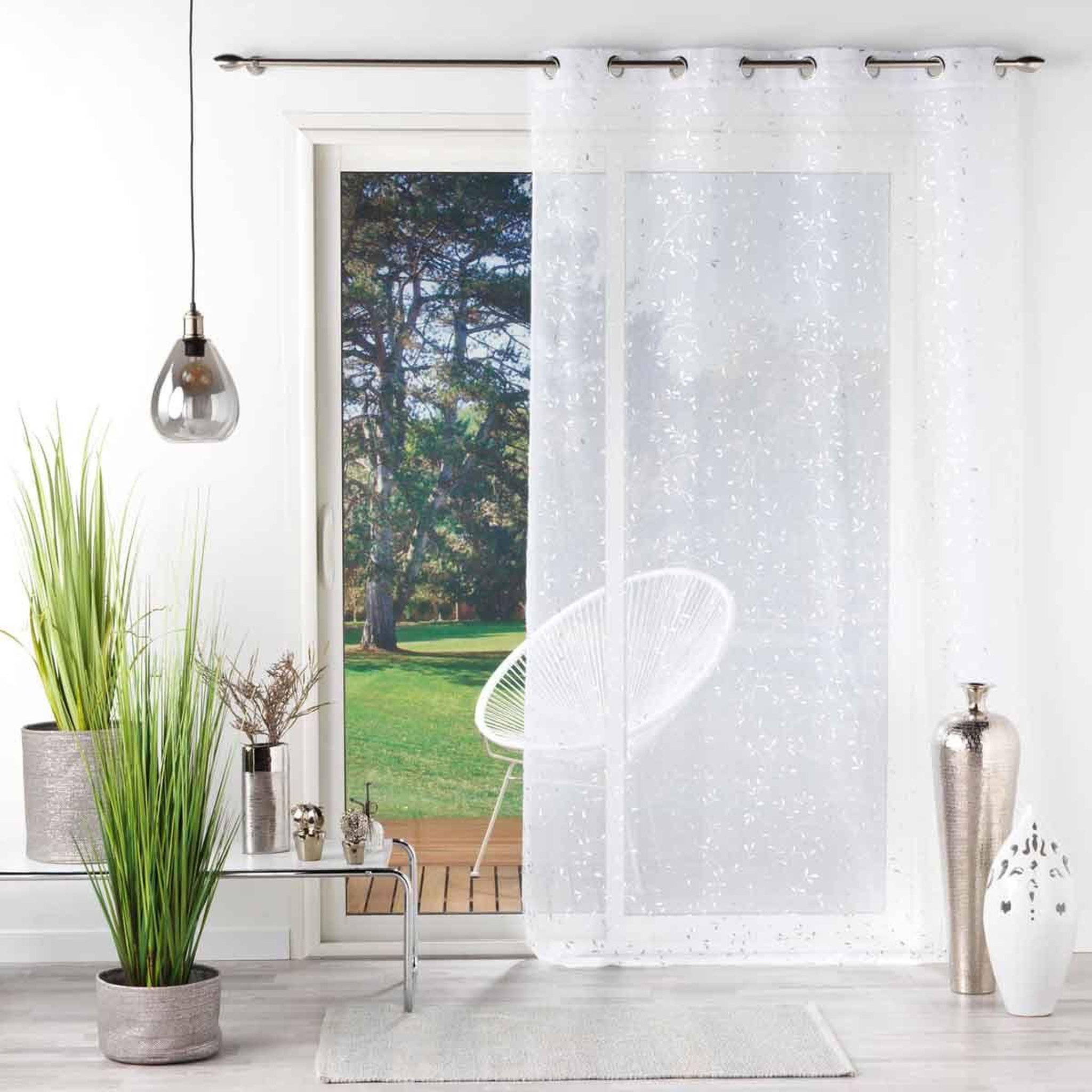 Voir la diapositive 4 : Douceur d'Intérieur Rideau voilage à œillets  floressia  140x240cm blanc