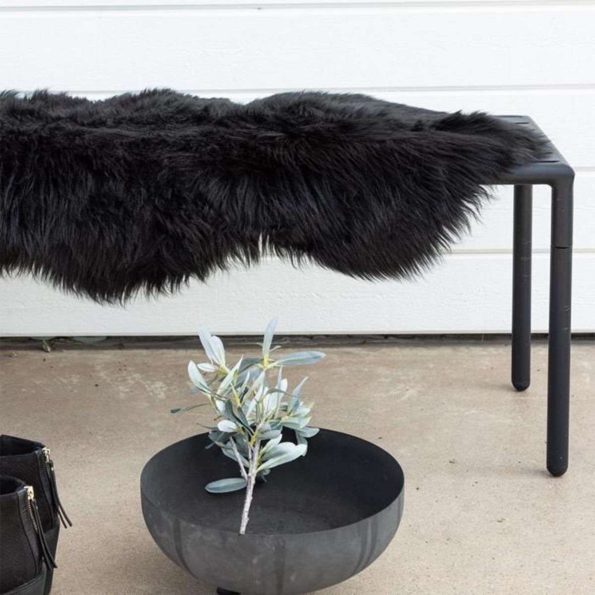 Paris Prix Tapis Imitation Fourrure  Katy  55x180cm Noir