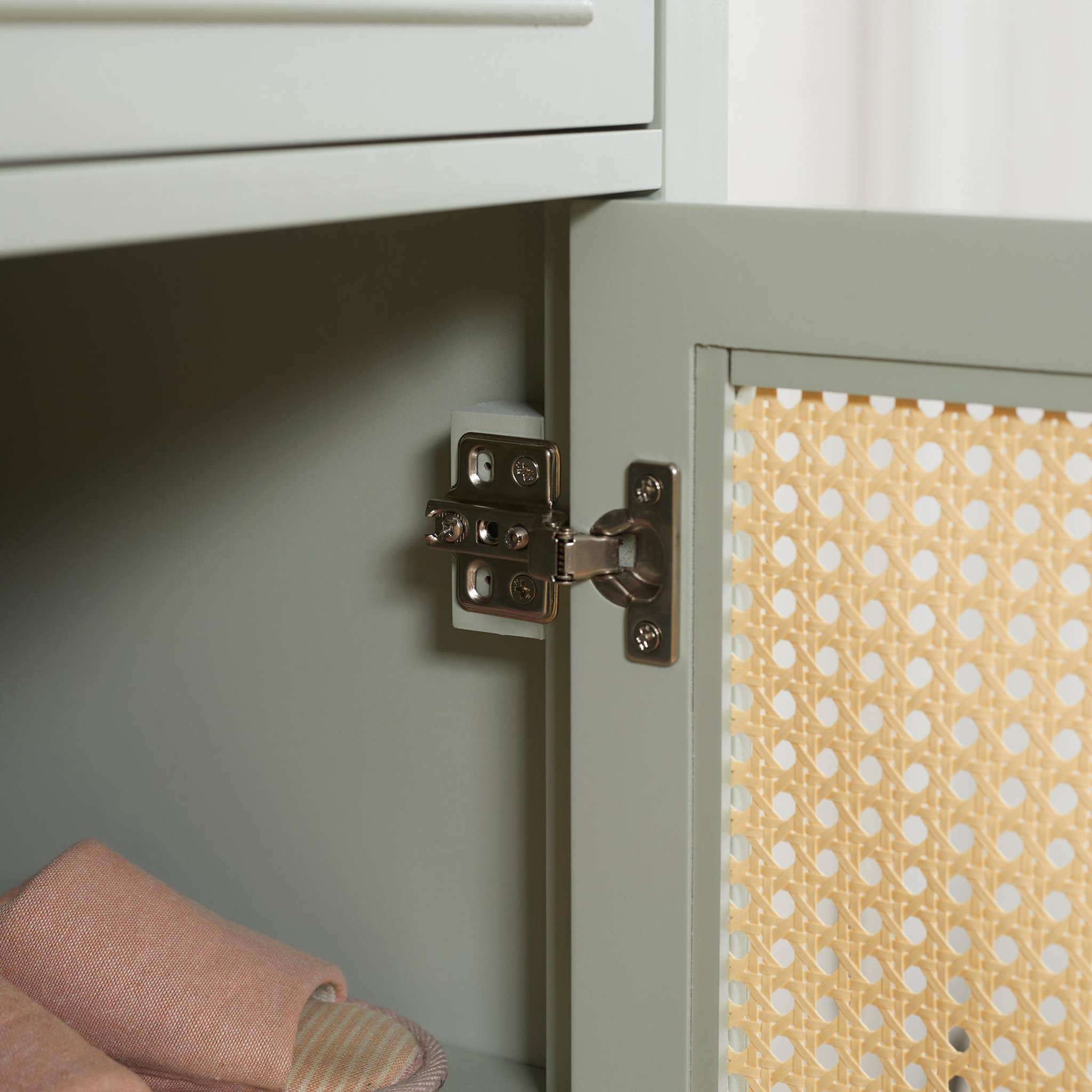Voir la diapositive 5 : HOMCOM Meuble à chaussures style bohème chic - 2 portes 2 étagères réglables tiroir - MDF vert d'eau aspect chêne clair rotin
