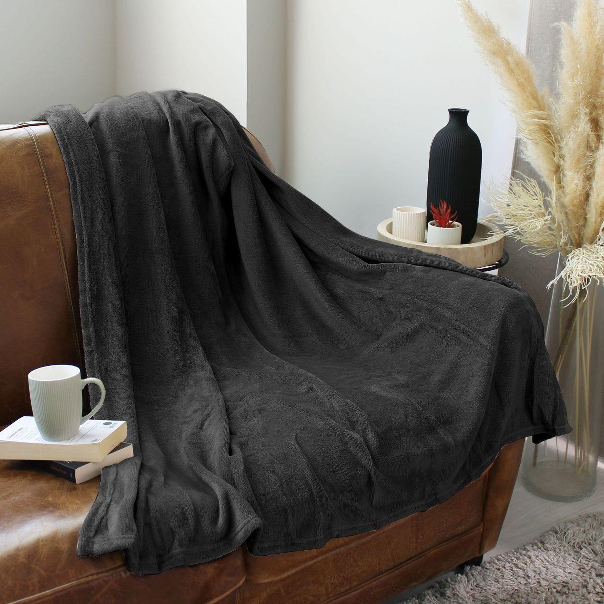 Voir la diapositive 2 : ENJOY HOME Plaid polaire uni  coral fleece  125x150cm gris foncé