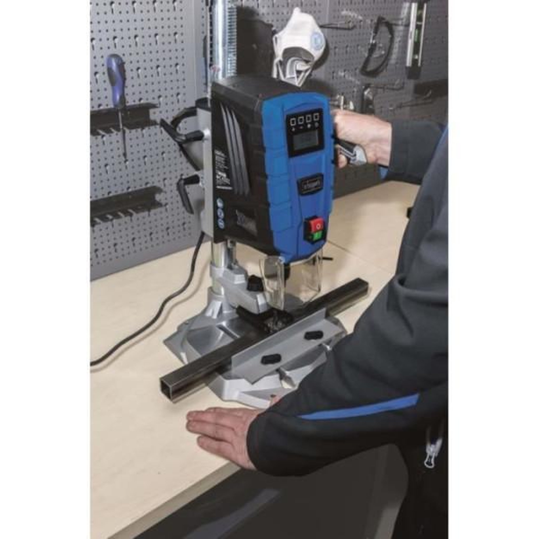 Voir la diapositive 2 : SCHEPPACH Perceuse colonne SCHEPPACH DP55 710W 13mm DP55