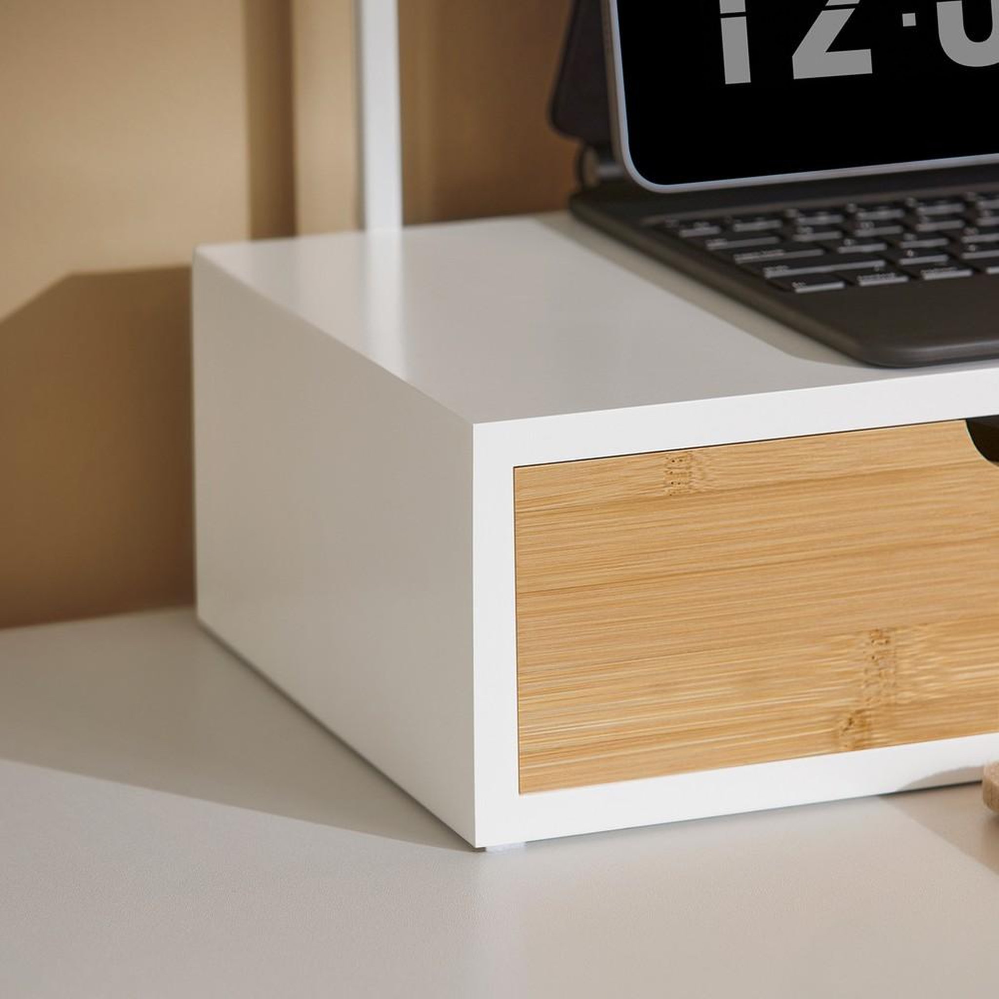 Voir la diapositive 4 : SOBUY Support d'écran avec 3 tiroirs Blanc 60x22x11 cm BBF11-WN