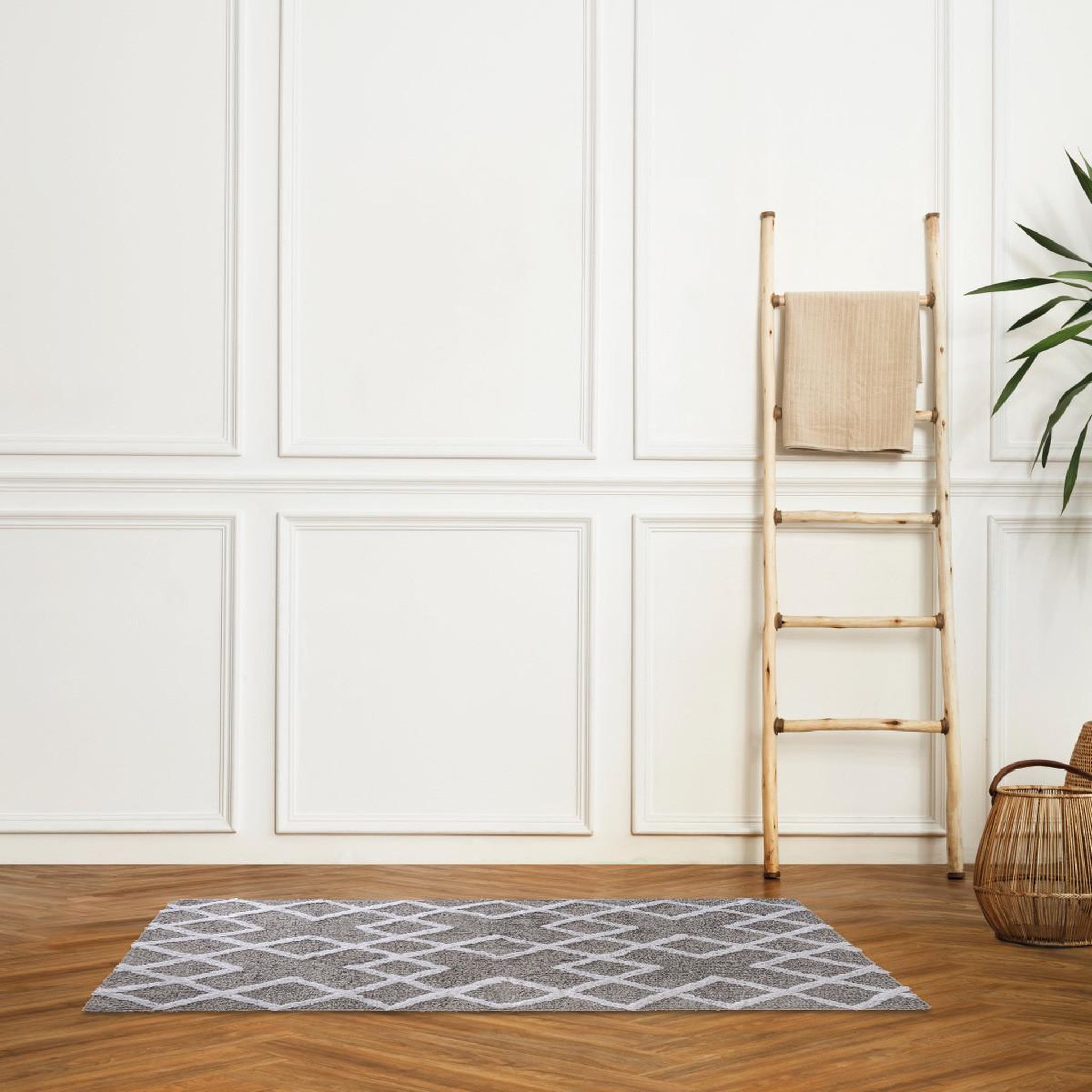 Voir la diapositive 2 : GUY LEVASSEUR Tapis déco épais  à losanges en coton 60x120cm