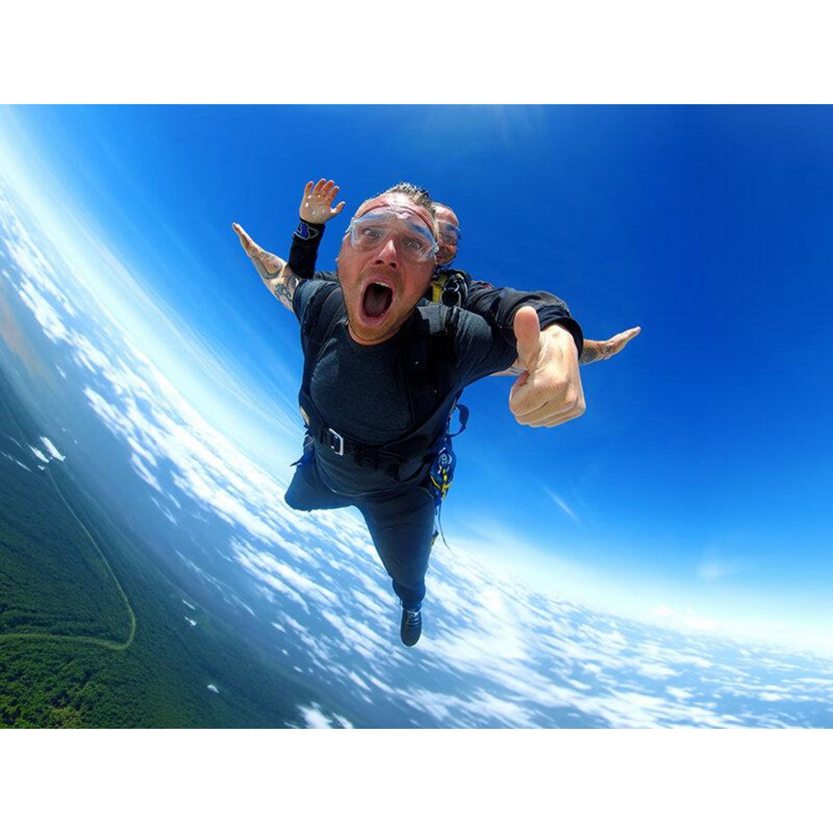 Smartbox Saut en parachute près de Narbonne - Coffret Cadeau Sport & Aventure