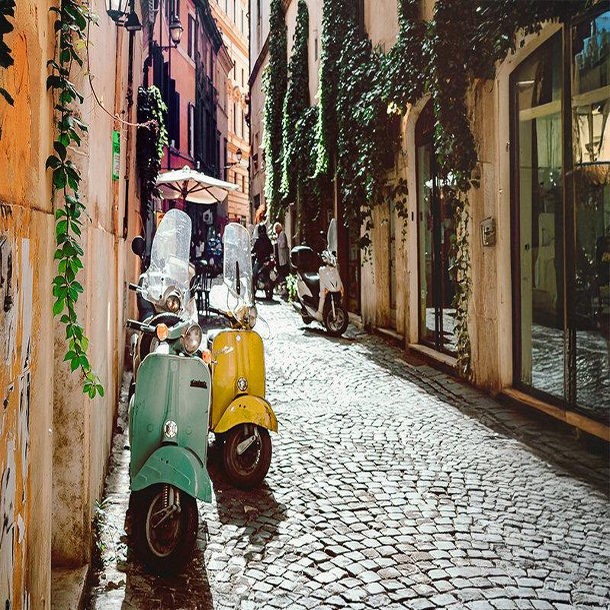 Voir la diapositive 3 : Smartbox City trip à rome : 5 jours en hôtel 3* avec visites des lieux incontournables en haute saison - coffret cadeau séjour