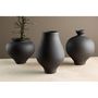 Voir la diapositive 4 : Paris Prix Vase Design  Rellis  24cm Noir