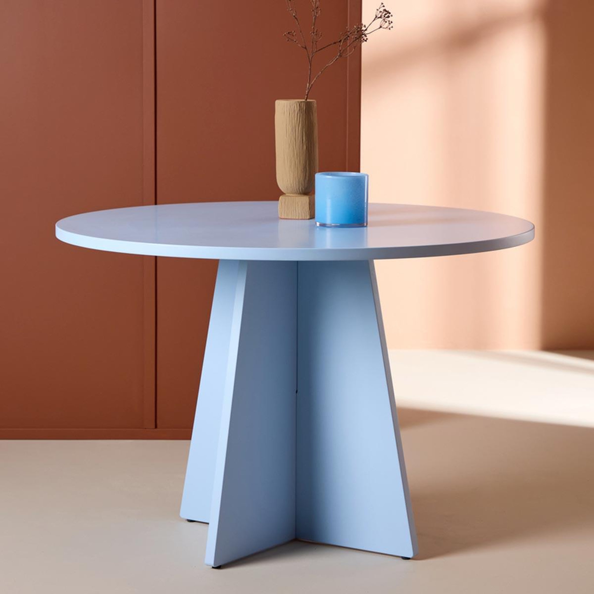 Voir la diapositive 4 : Paris Prix Table à manger ronde  bootcut  110cm bleu