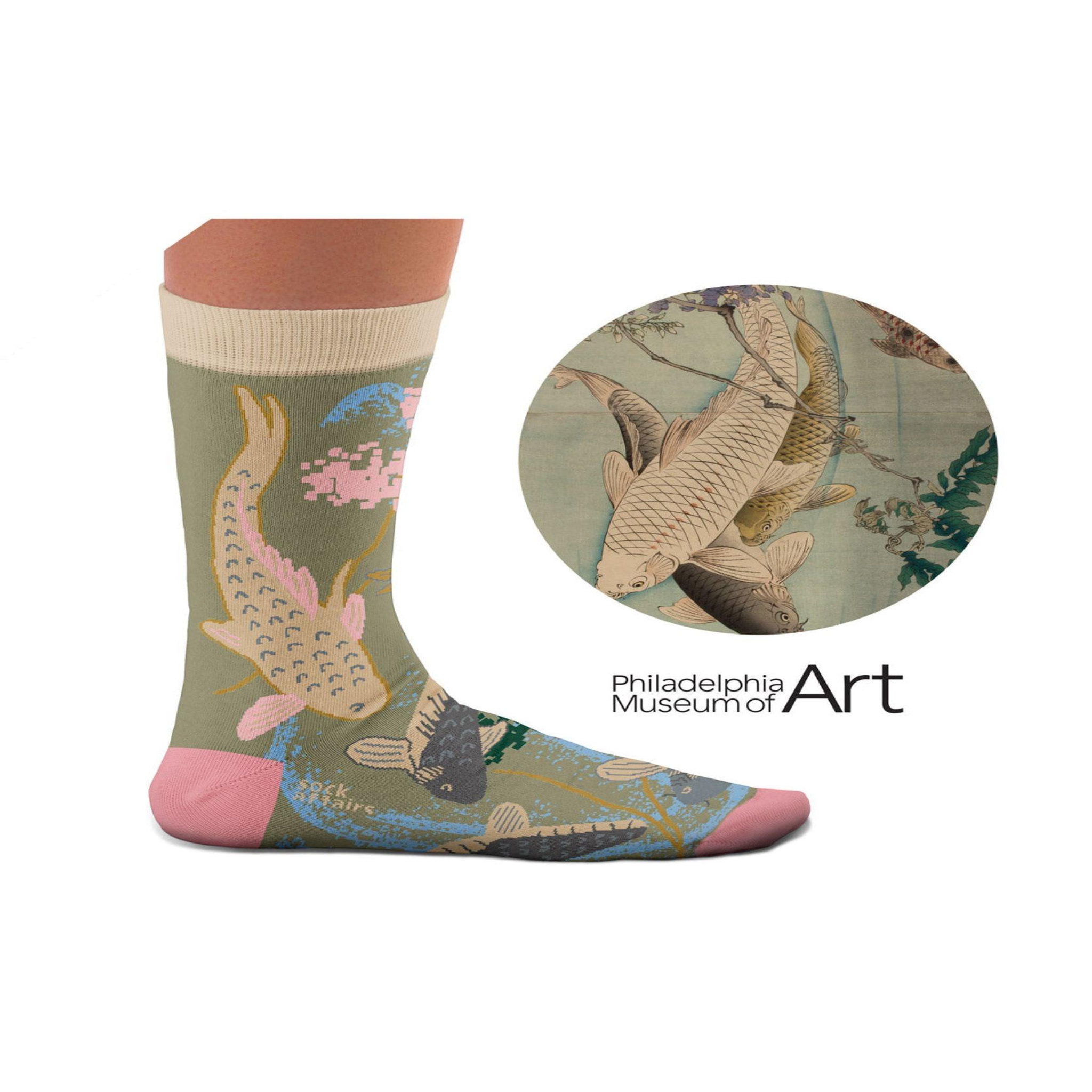Voir la diapositive 2 : SOCK AFFAIRS Chaussettes carpes nageant, tsukioka yoshitoshi