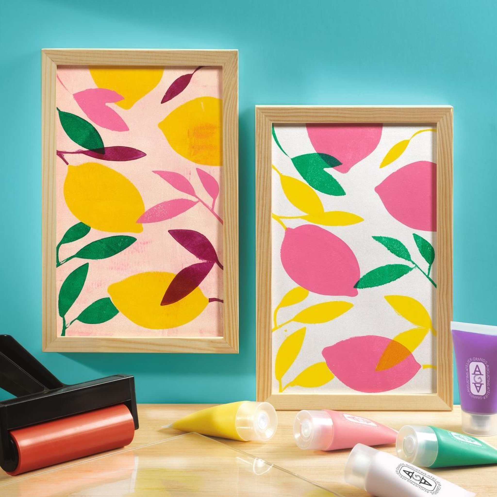 Voir la diapositive 2 : Djeco Coffret atelier 46 - impression gel