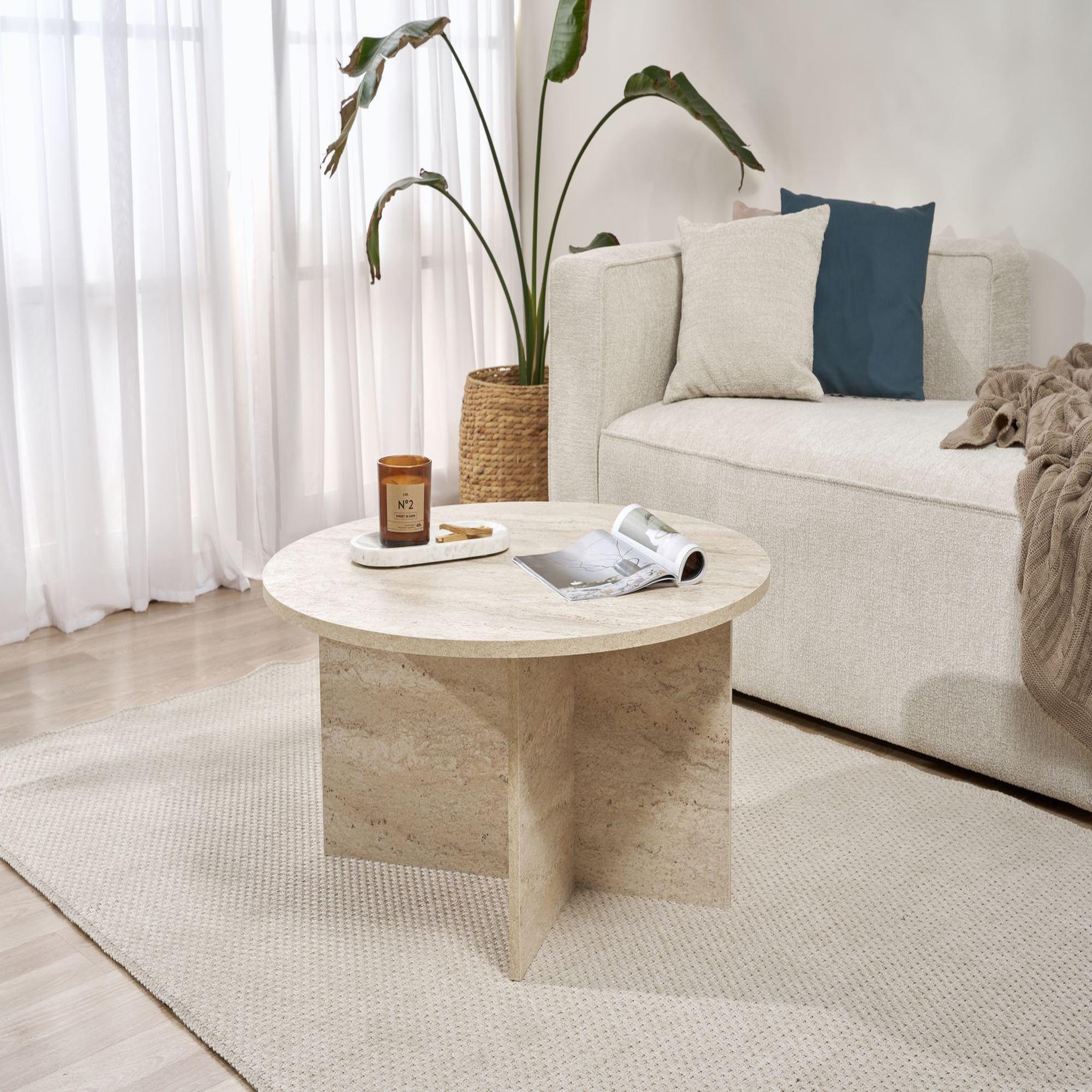 Voir la diapositive 3 : Habitat et Jardin Table basse en bois  soleil  - 90 x 90 x 40 cm - travertin