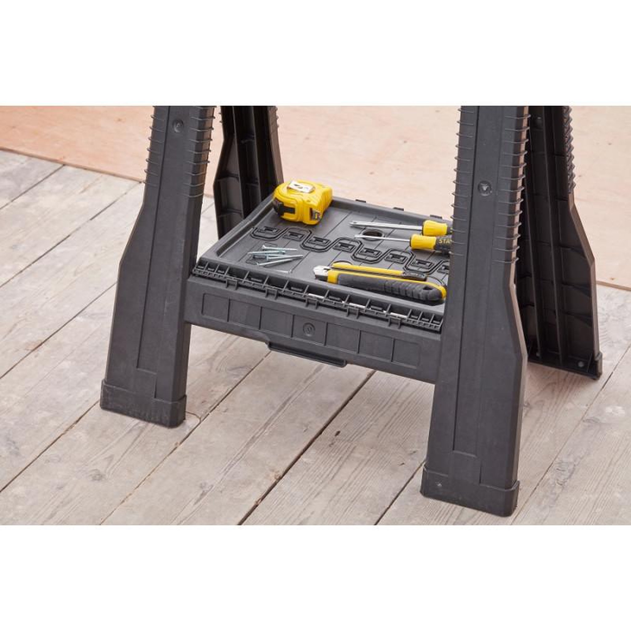 Voir la diapositive 2 : Stanley Lot de 2 tréteaux pliables JUNIOR charge 362kg STANLEY STST1 70355