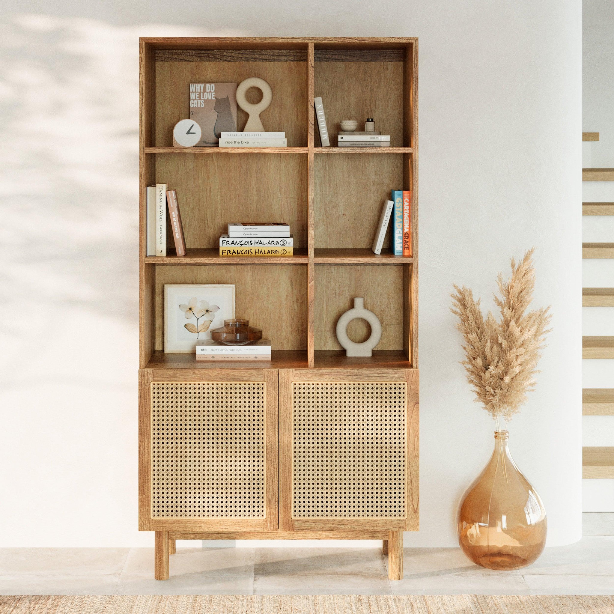 Voir la diapositive 2 : MAISON PAVANE Bibliothèque en bois massif de mindi et rotin-delya