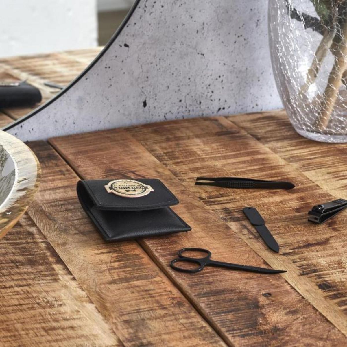 Paris Prix Kit Manucure Homme  4 Accessoires  10cm Noir