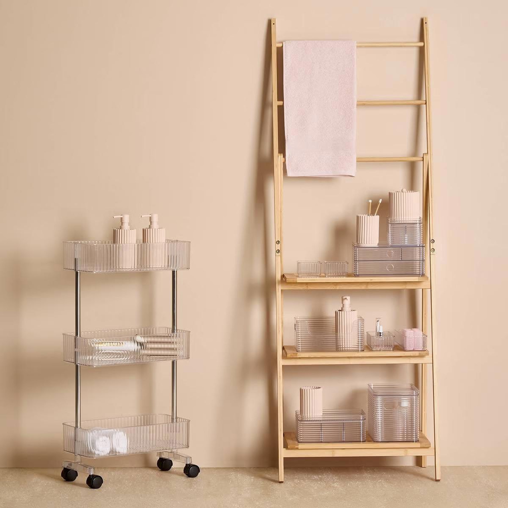 Voir la diapositive 3 : FIVE Desserte 3 niveaux  plastor  80cm transparent