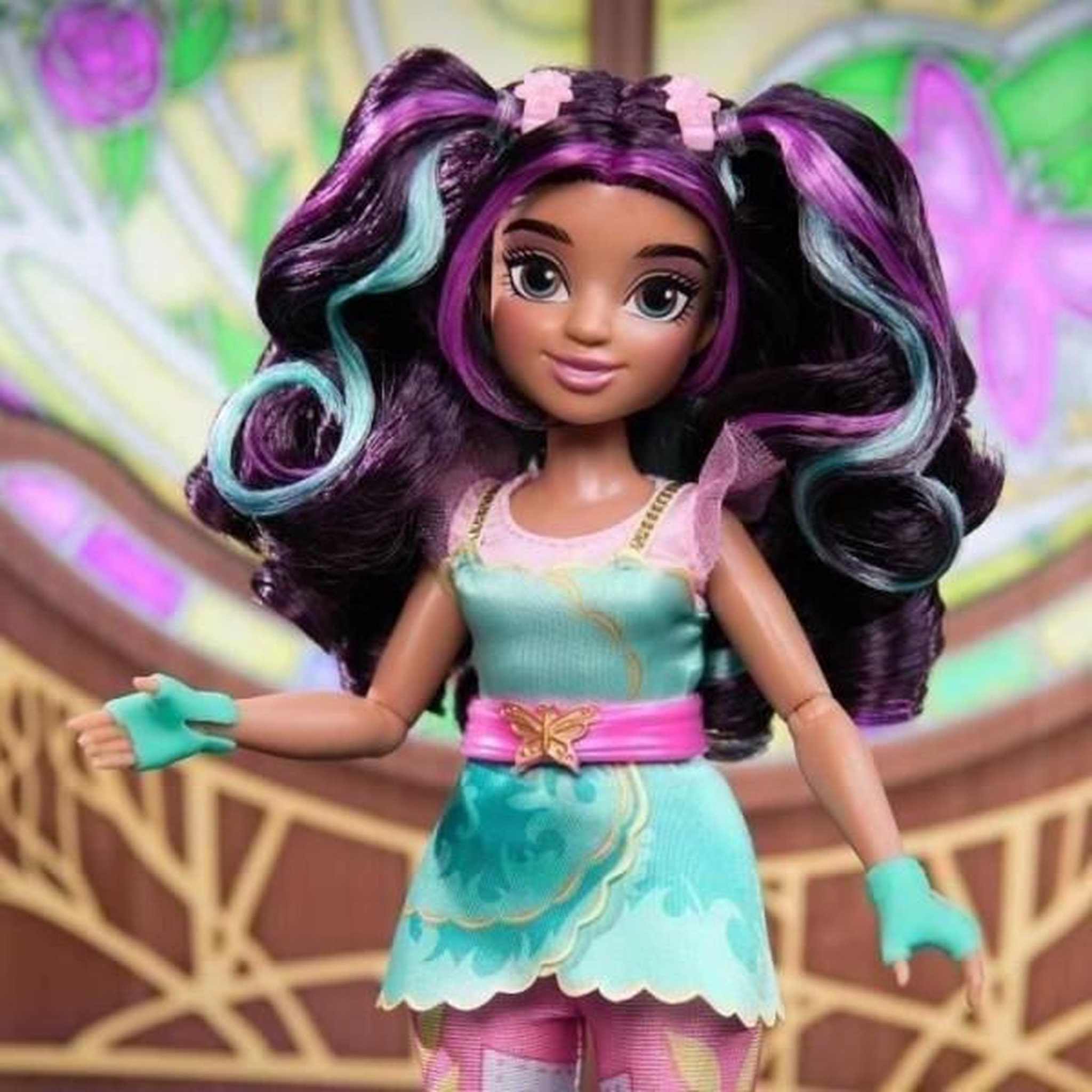 Voir la diapositive 5 : SPIN MASTER SPIN MASTER POUPEE 24 CM AVA Unicorn Academy