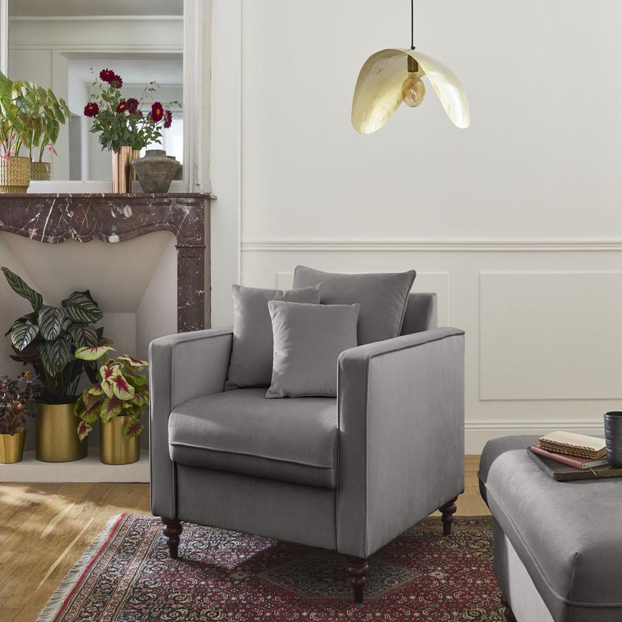 Voir la diapositive 2 : BEST MOBILIER Flamingo - fauteuil en velours