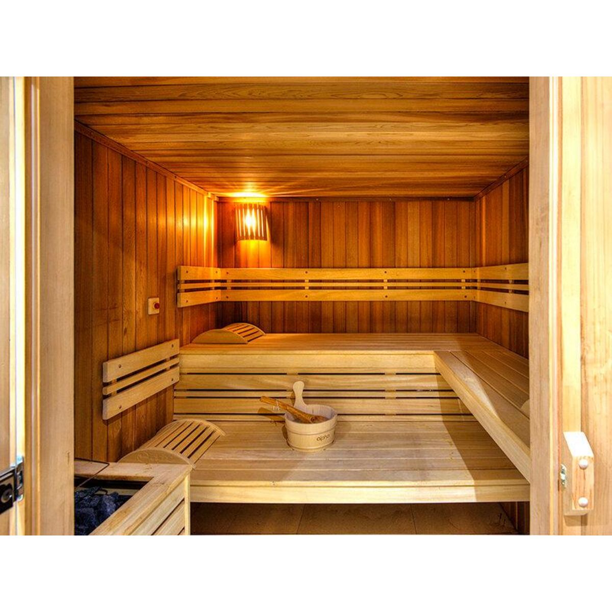 Smartbox Séjour romantique à Cannes : 2 jours en hôtel 4* avec accès à l'espace bien-être - Coffret Cadeau Séjour