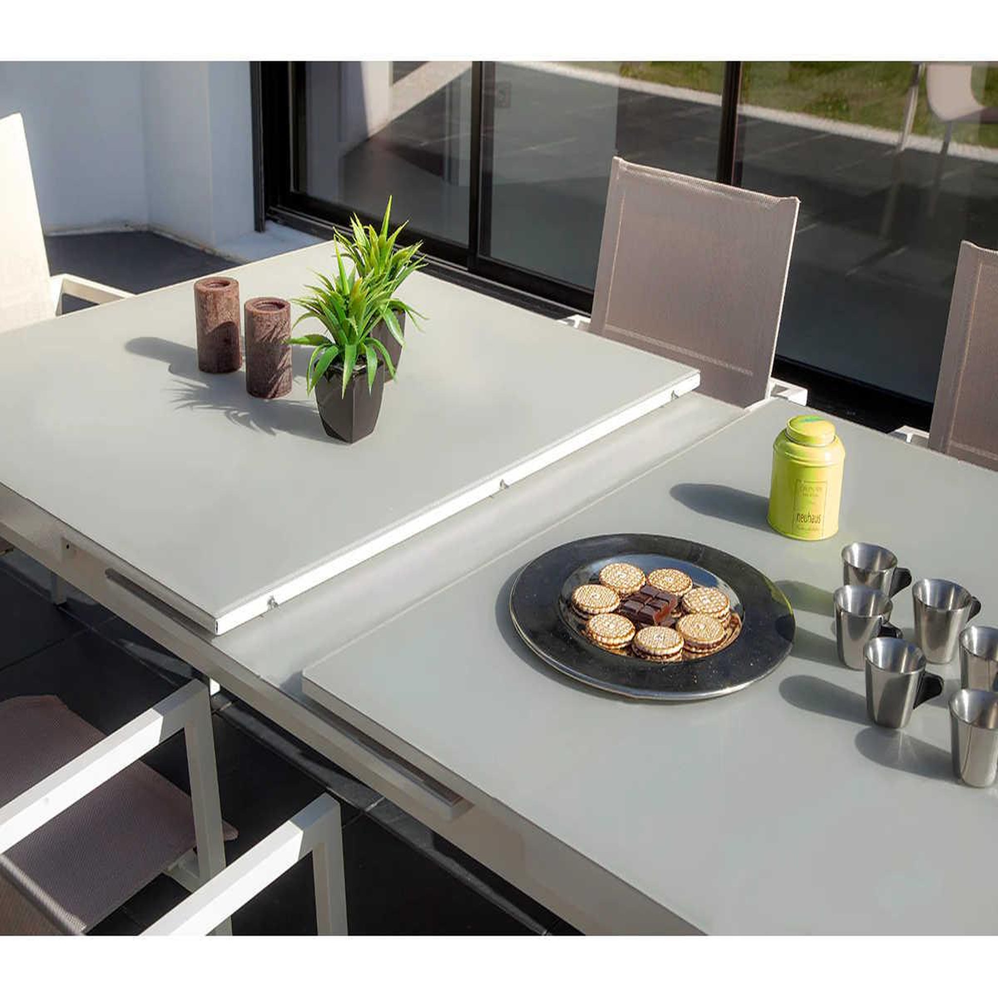 Voir la diapositive 2 : Jardiline Table de jardin rectangulaire extensible en aluminium ibiza perle 8/10 places - jardiline