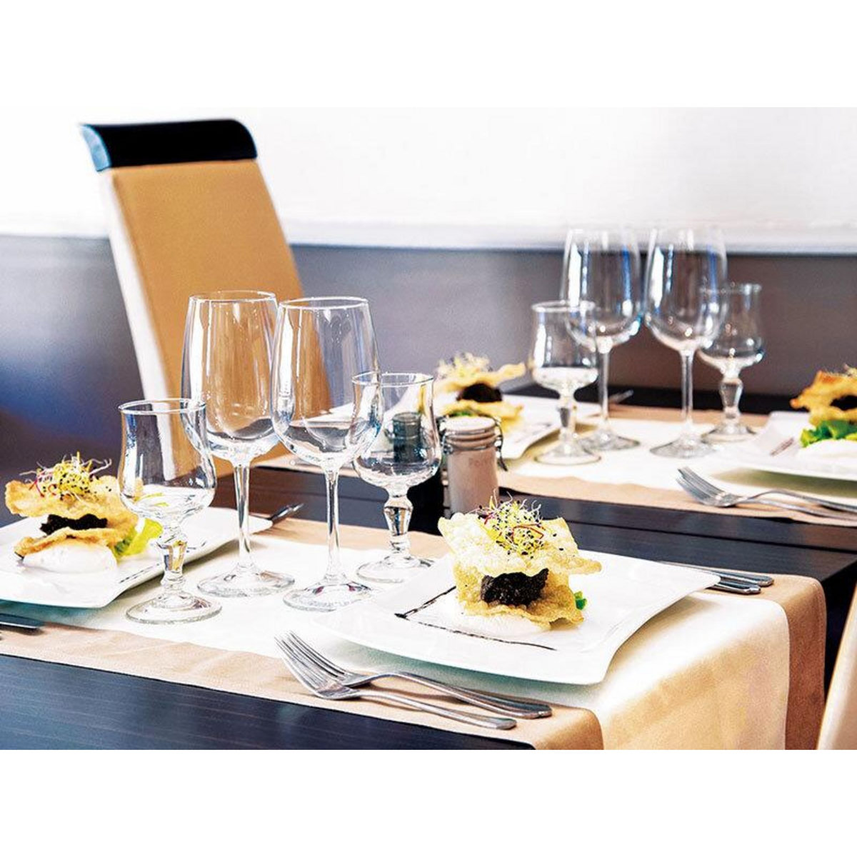 Smartbox Saint-Valentin en amoureux : dîner romantique en France - Coffret Cadeau Gastronomie