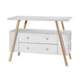 Voir la diapositive 2 : SCHARDT Commode avec plan à langer laqué blanc et pieds hêtre Holly Nature L 125 x H 100 x P 53 cm