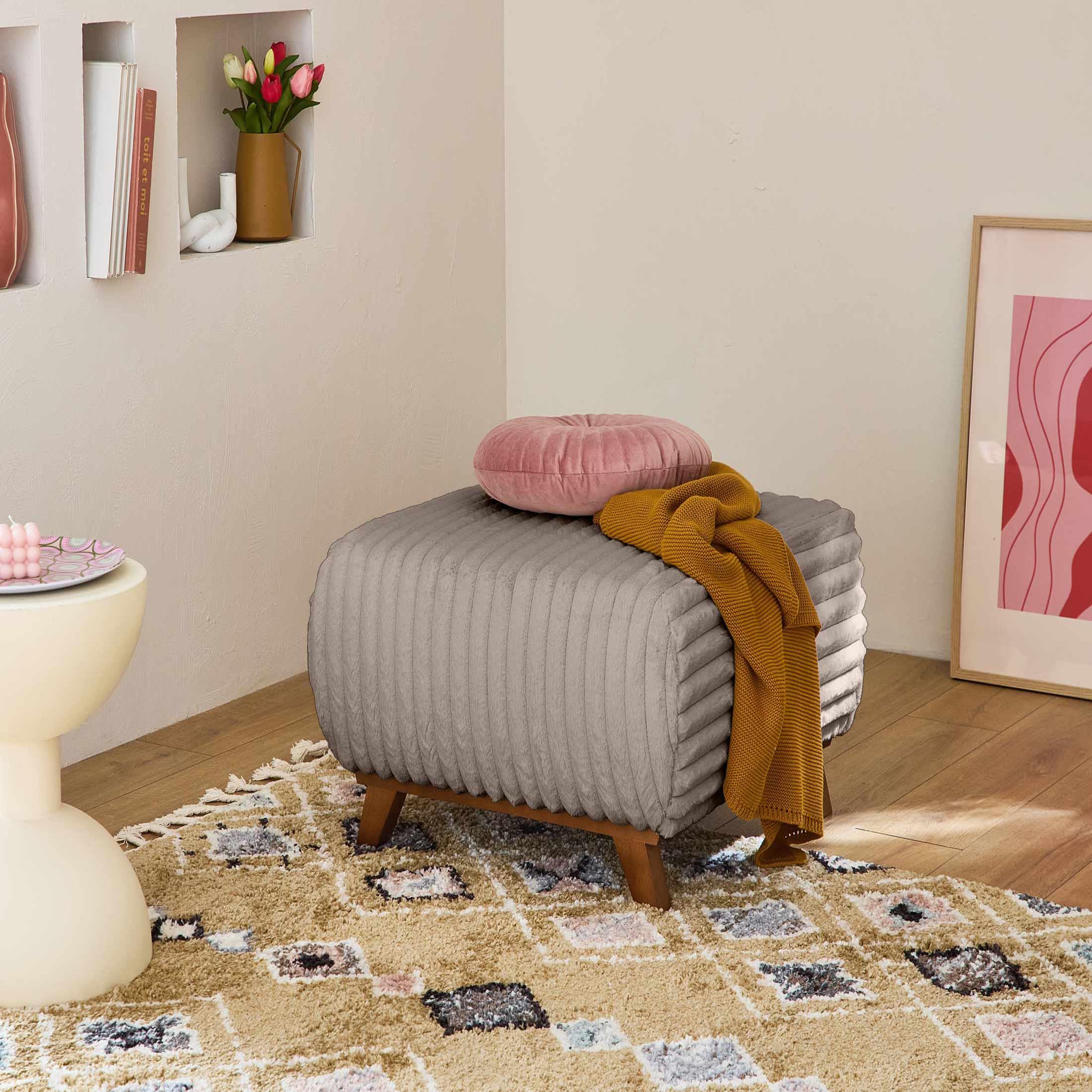 Voir la diapositive 5 : BEST MOBILIER Cristal - canapé 3 places - convertible avec coffre et pouf - en fausse fourrure côtelée