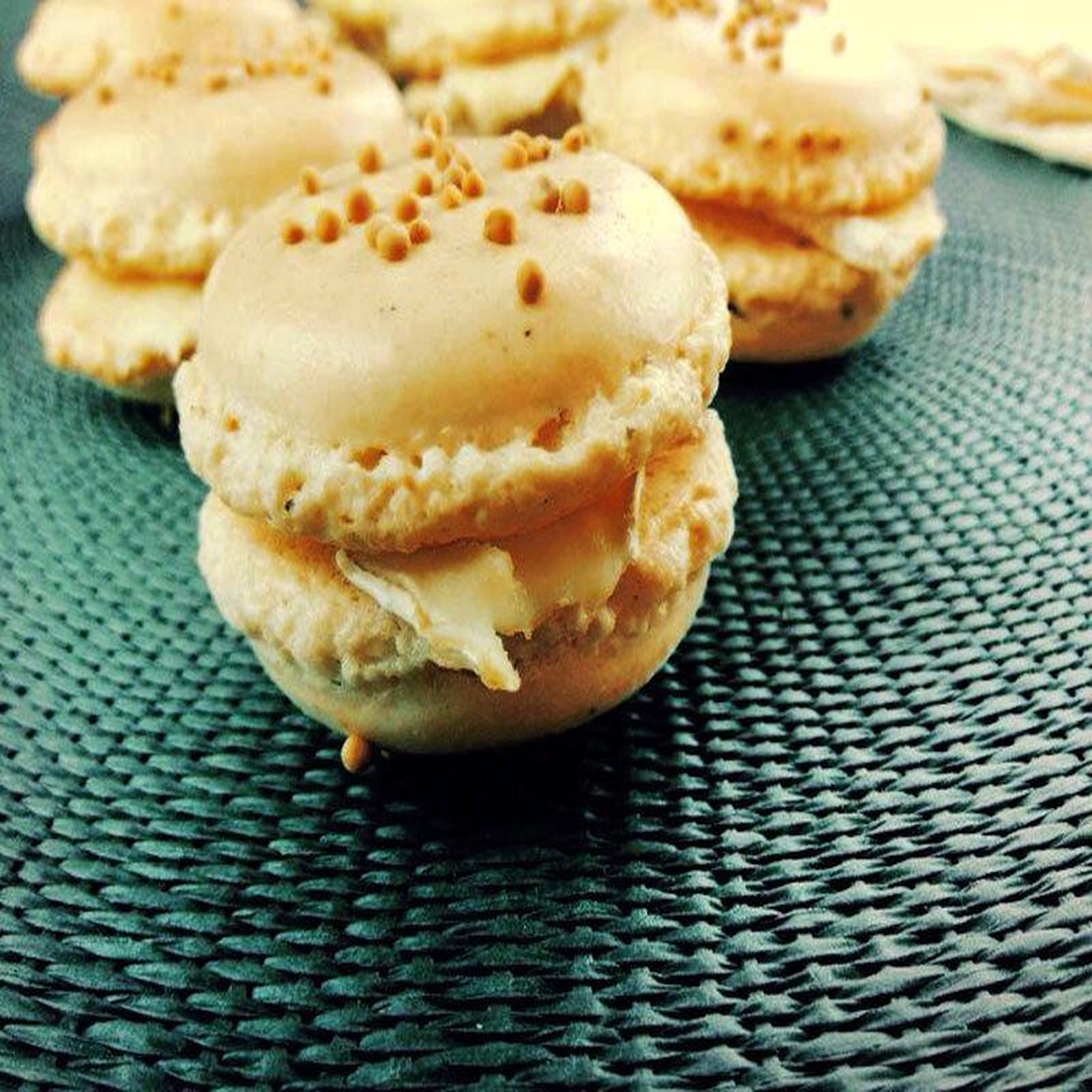 Voir la diapositive 4 : Smartbox Cours en ligne avec un pâtissier : apprendre à faire des macarons - coffret cadeau gastronomie