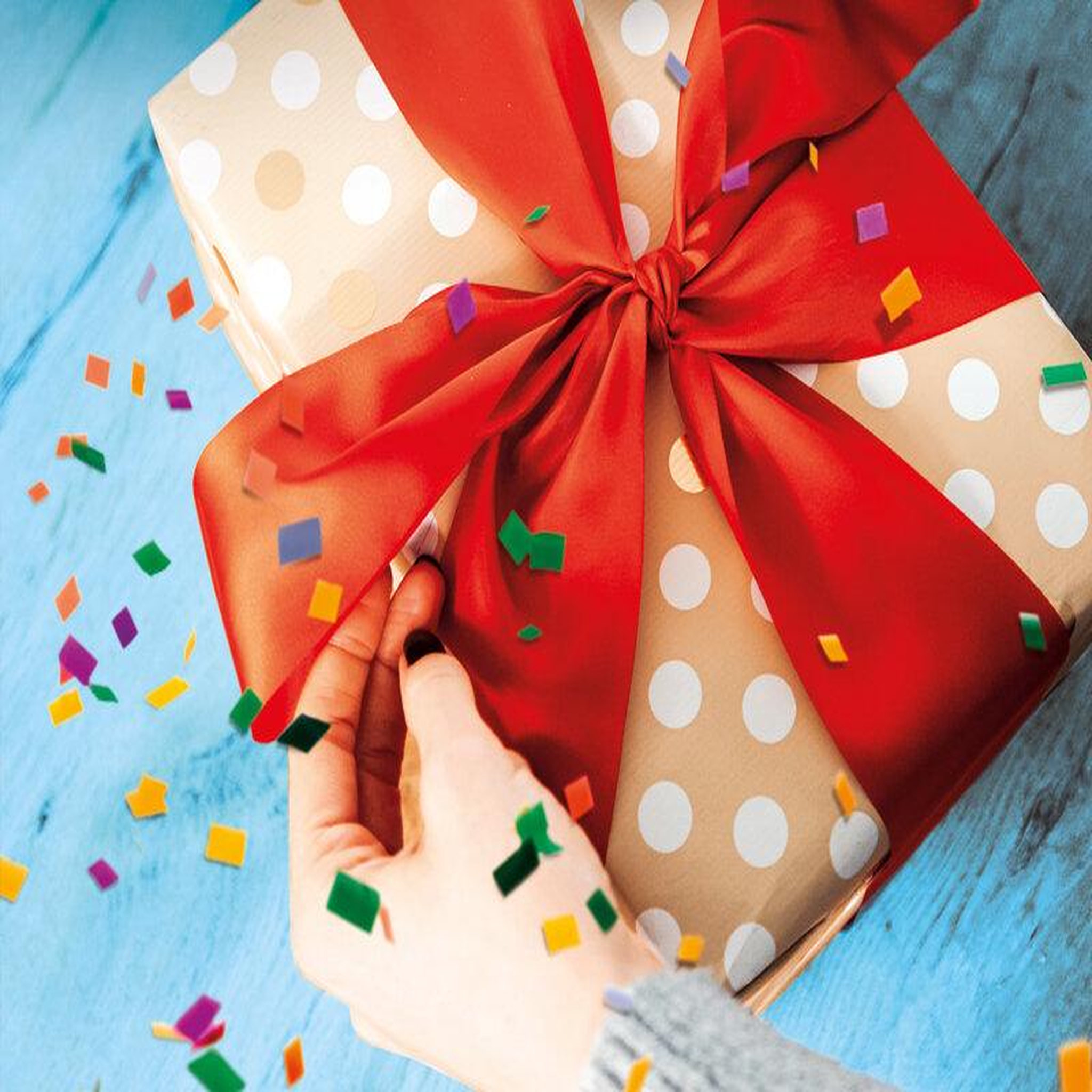 Voir la diapositive 4 : Smartbox Joyeux anniversaire - Coffret Cadeau Multi-thèmes