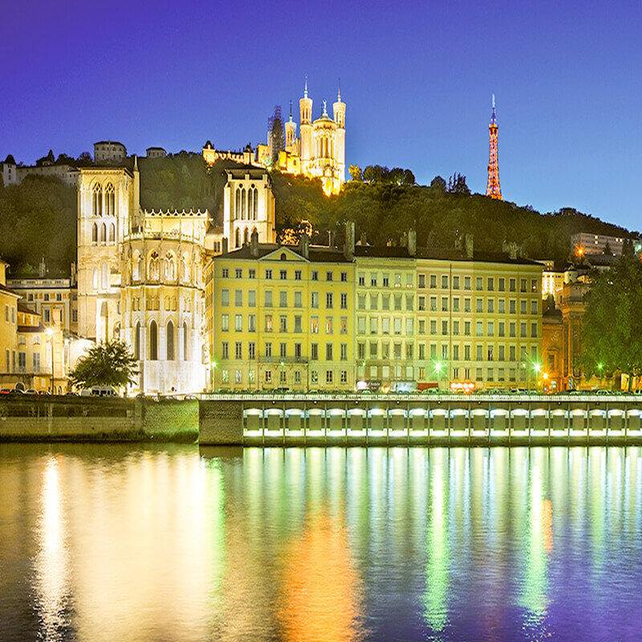 Voir la diapositive 3 : Smartbox Séjour à lyon - coffret cadeau séjour