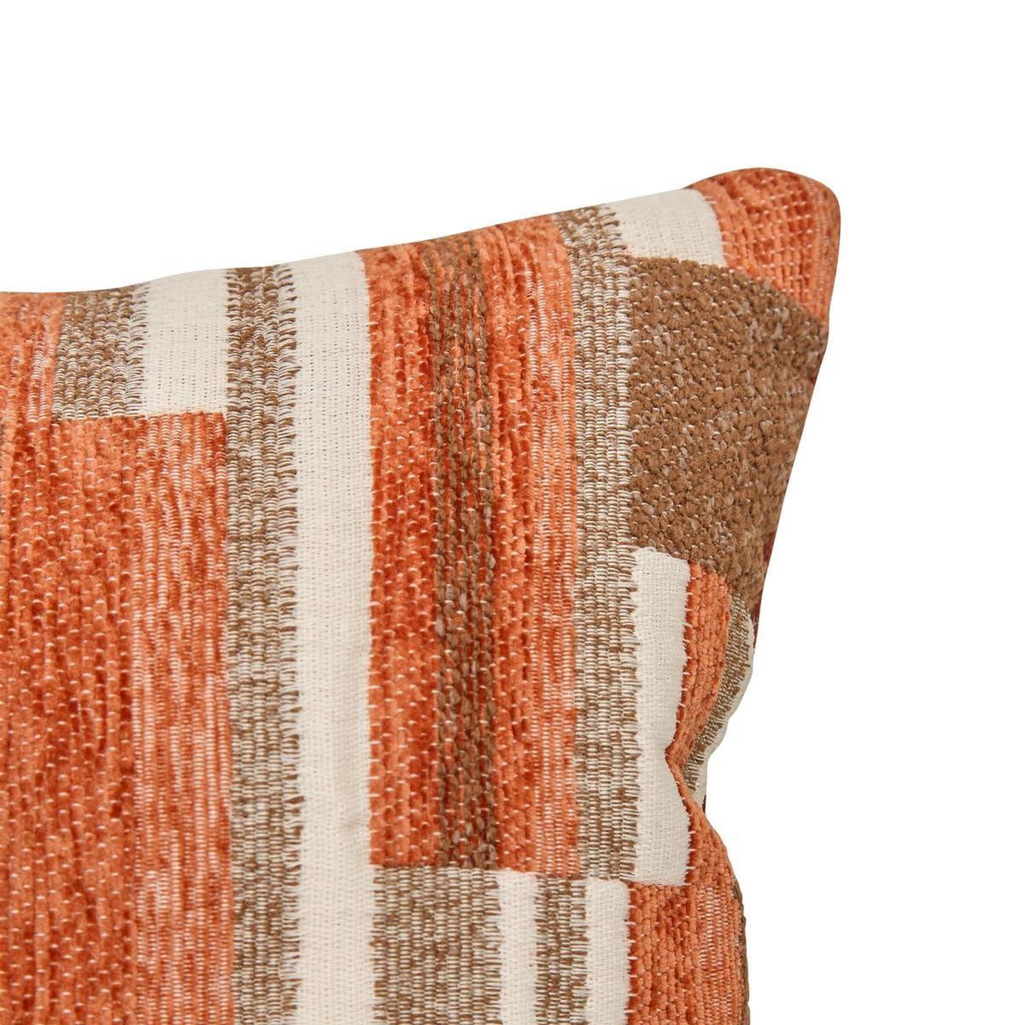 Voir la diapositive 4 : ATMOSPHERA Coussin déco en jacquard chenillé  calix  30x50cm ambre