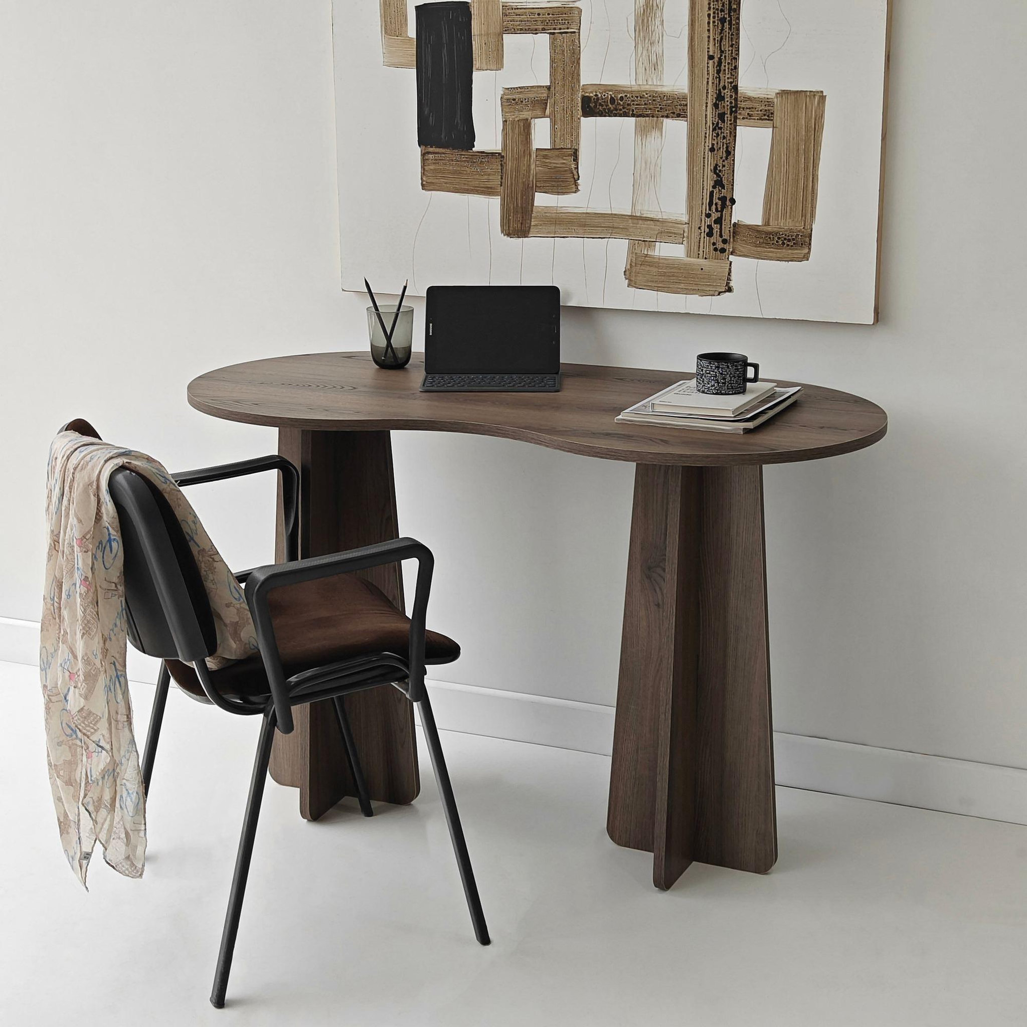 Voir la diapositive 3 : Habitat et Jardin Bureau en bois  infini  120 x 60 x 75 cm - noyer